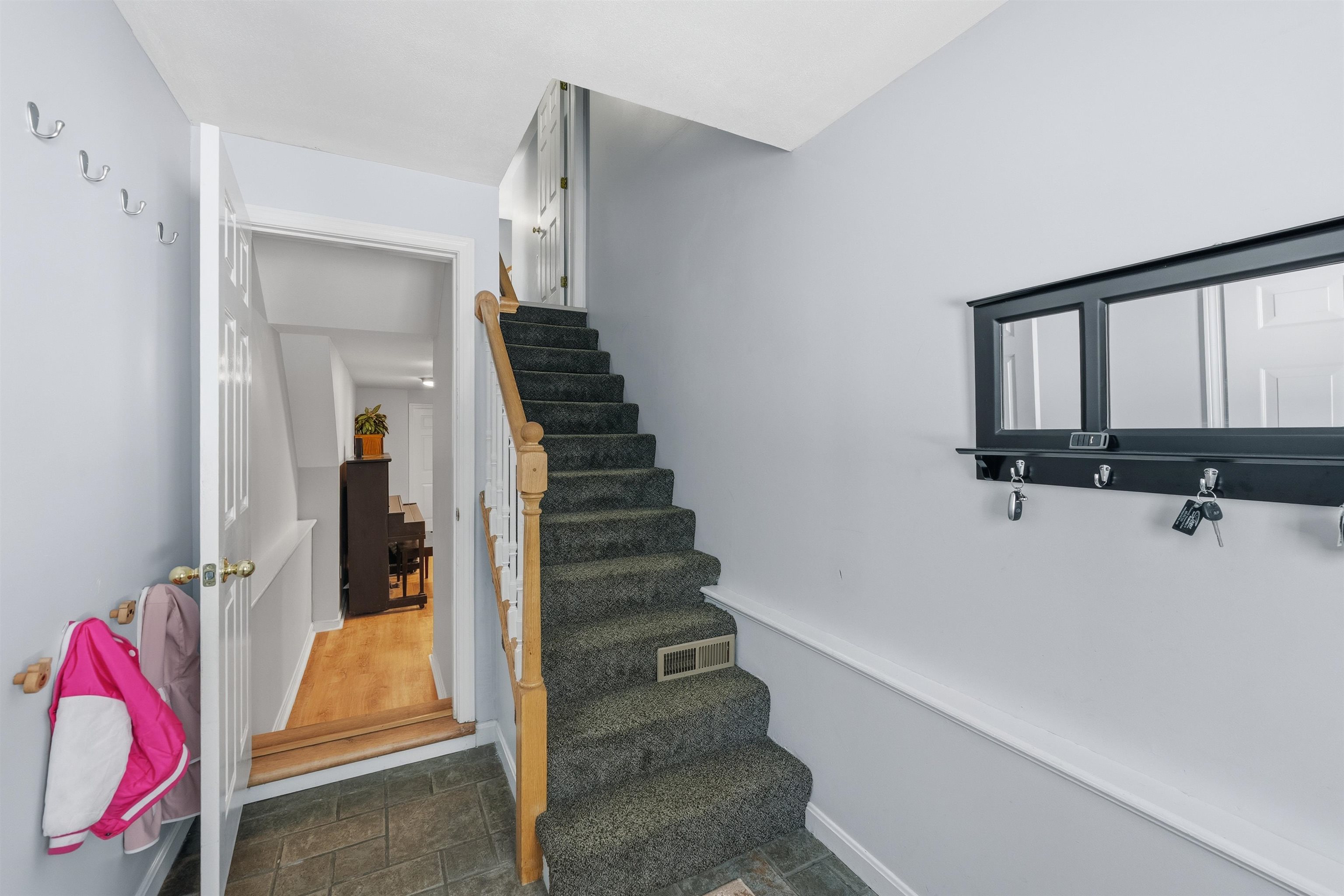 51 Ellyson Ave, Hampstead, NH 03826