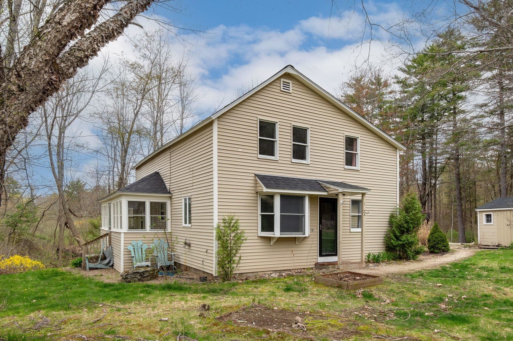 73 Cross St, Farmington, NH 03835