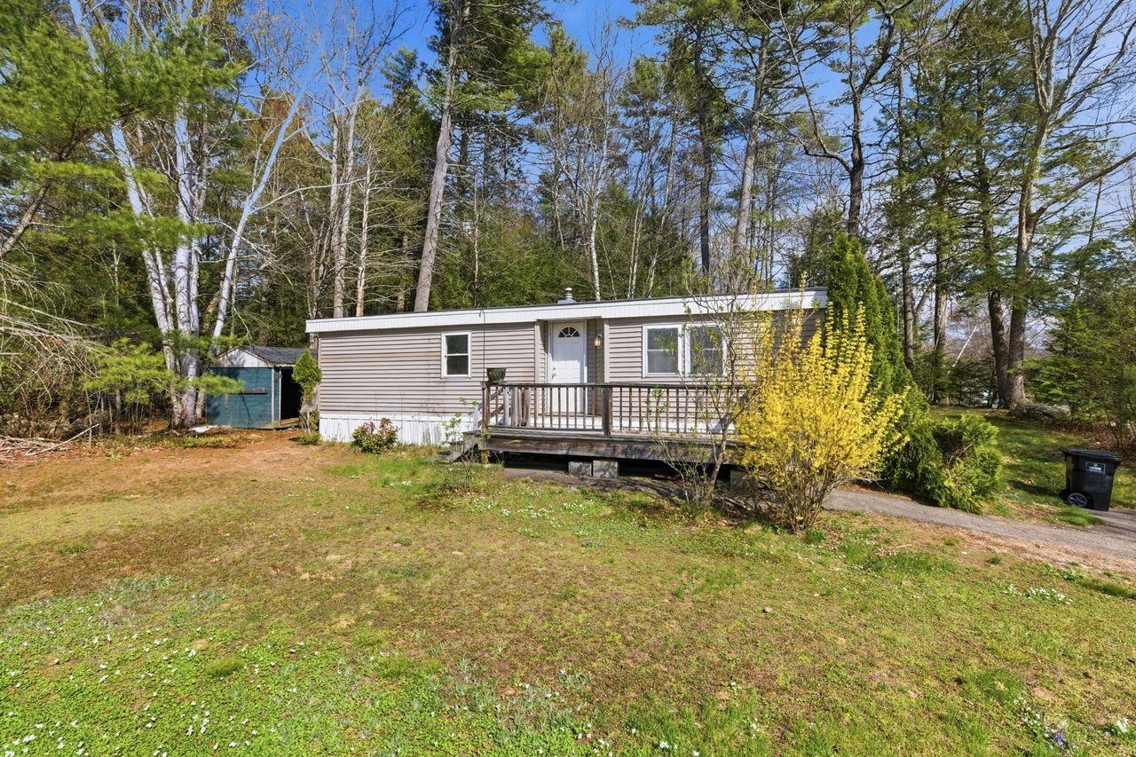 211 Emerald Dr, Barrington, NH 03825