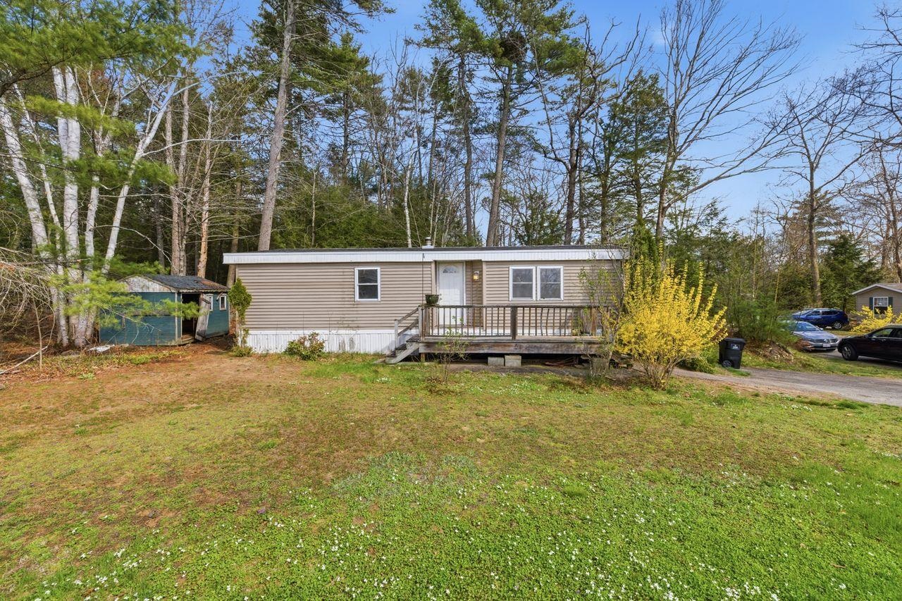 211 Emerald Dr, Barrington, NH 03825