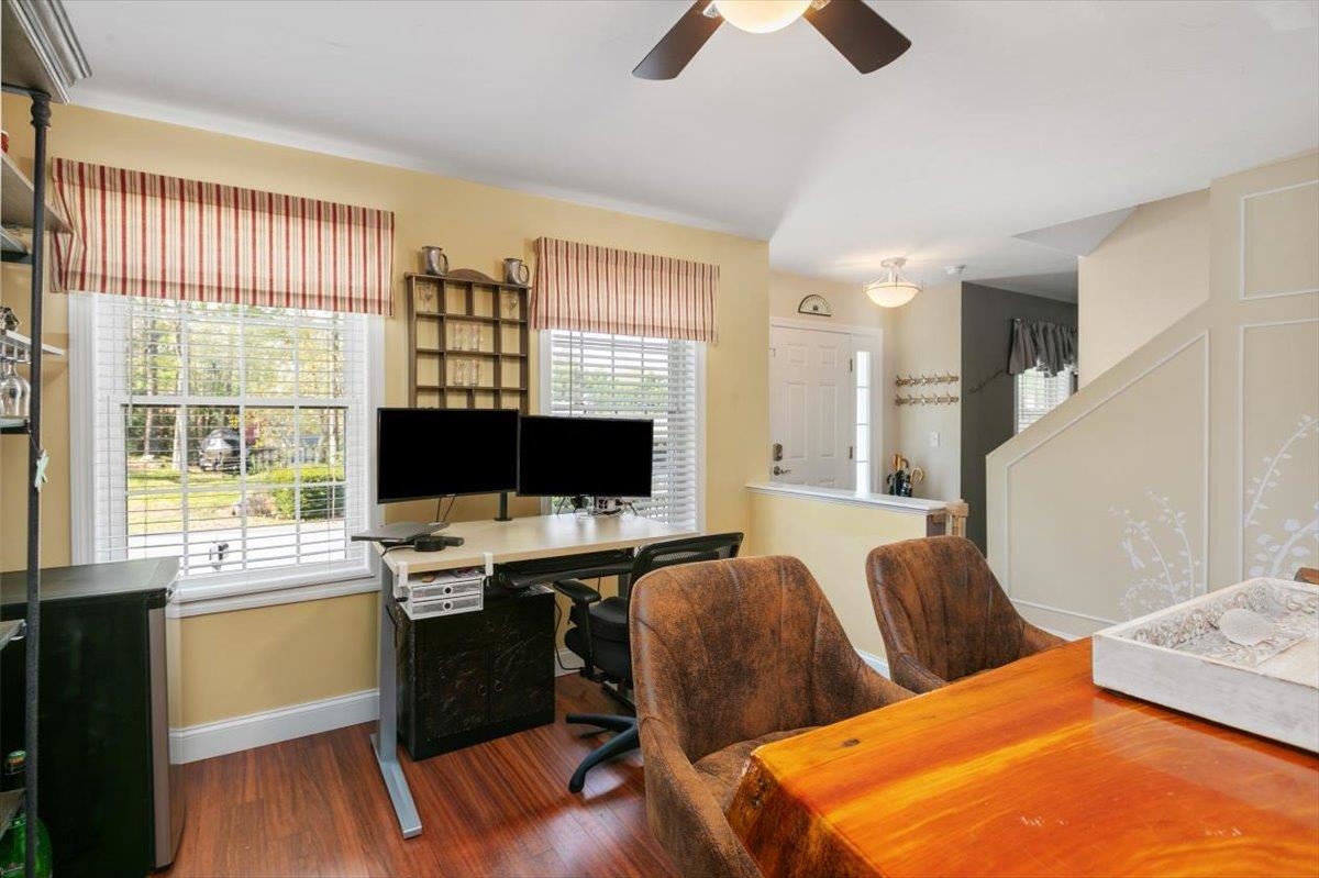 2 Birch Hill Dr, Nashua, NH 03063
