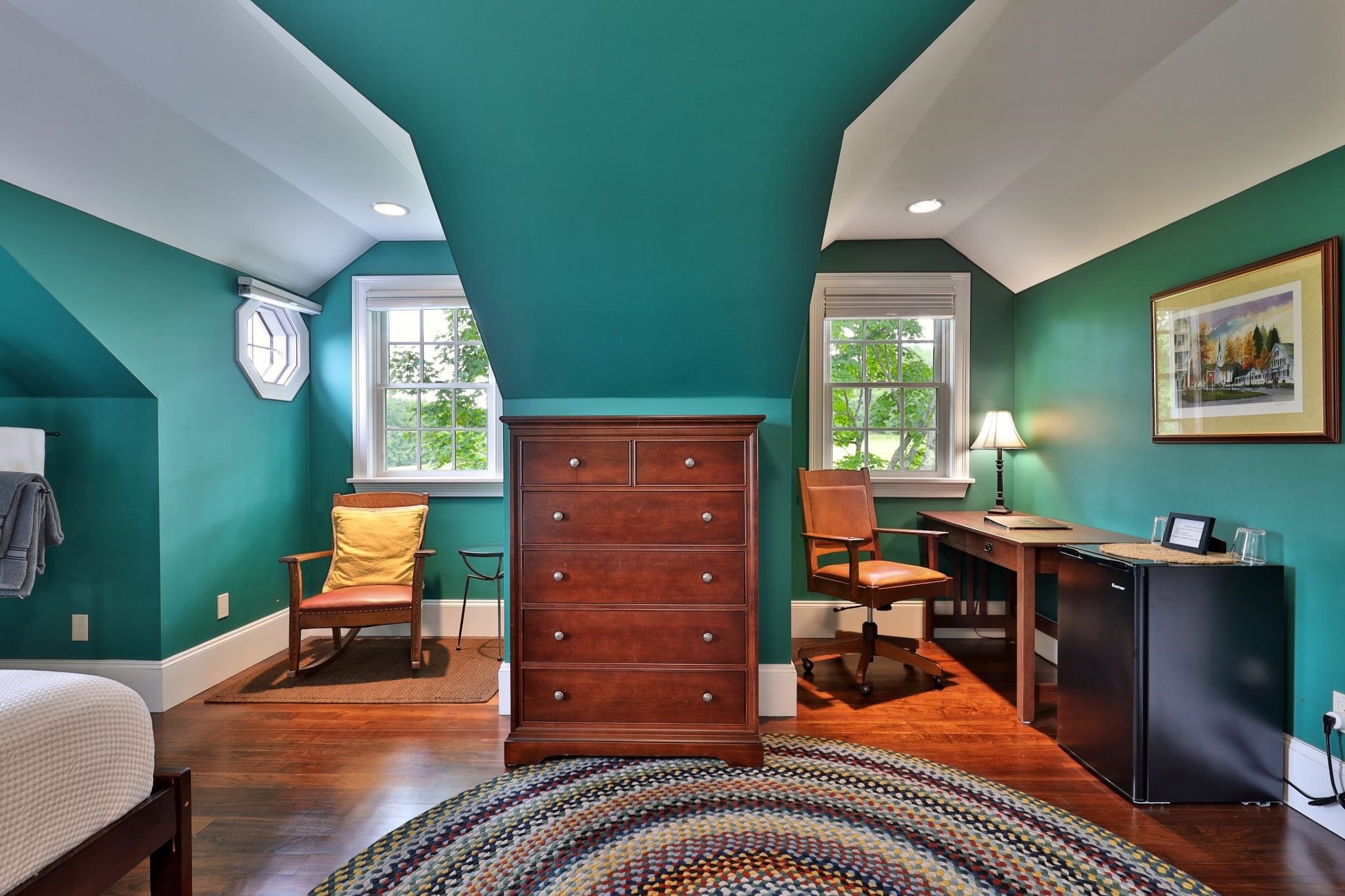 Grafton Room - Second floor 3rd bedroom 25194090