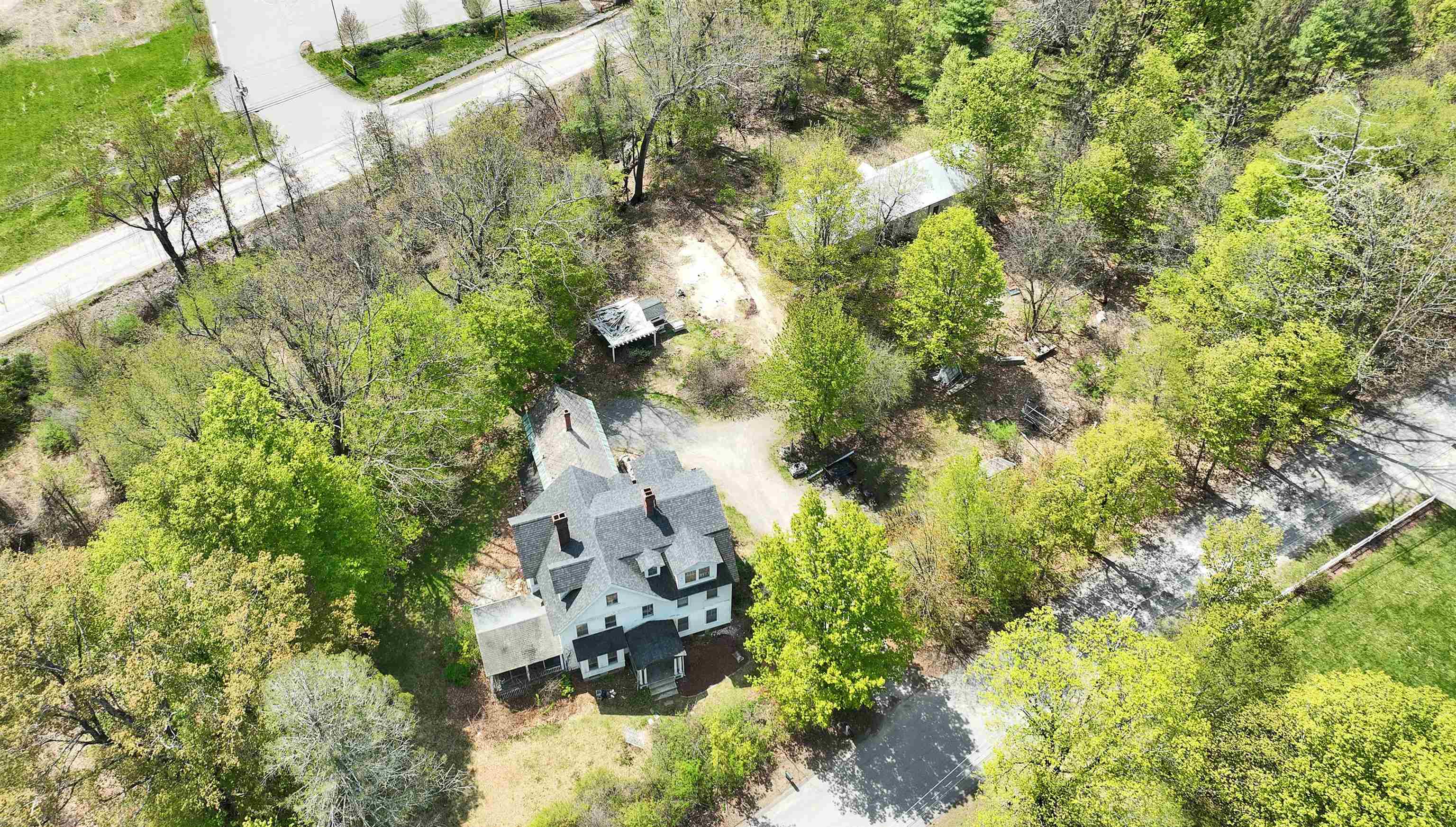 24 Maple St, Milford, NH 03055