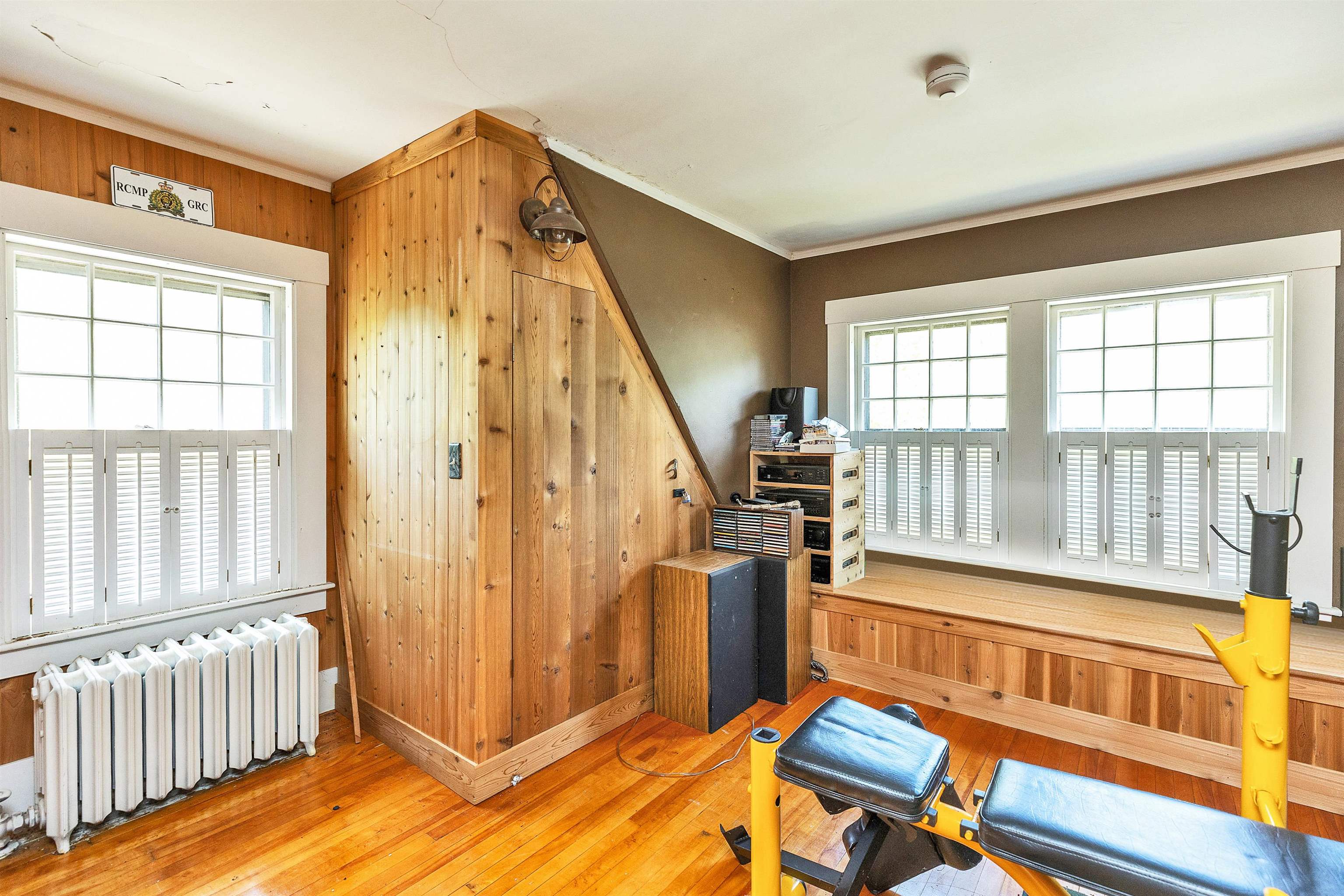 24 Maple St, Milford, NH 03055