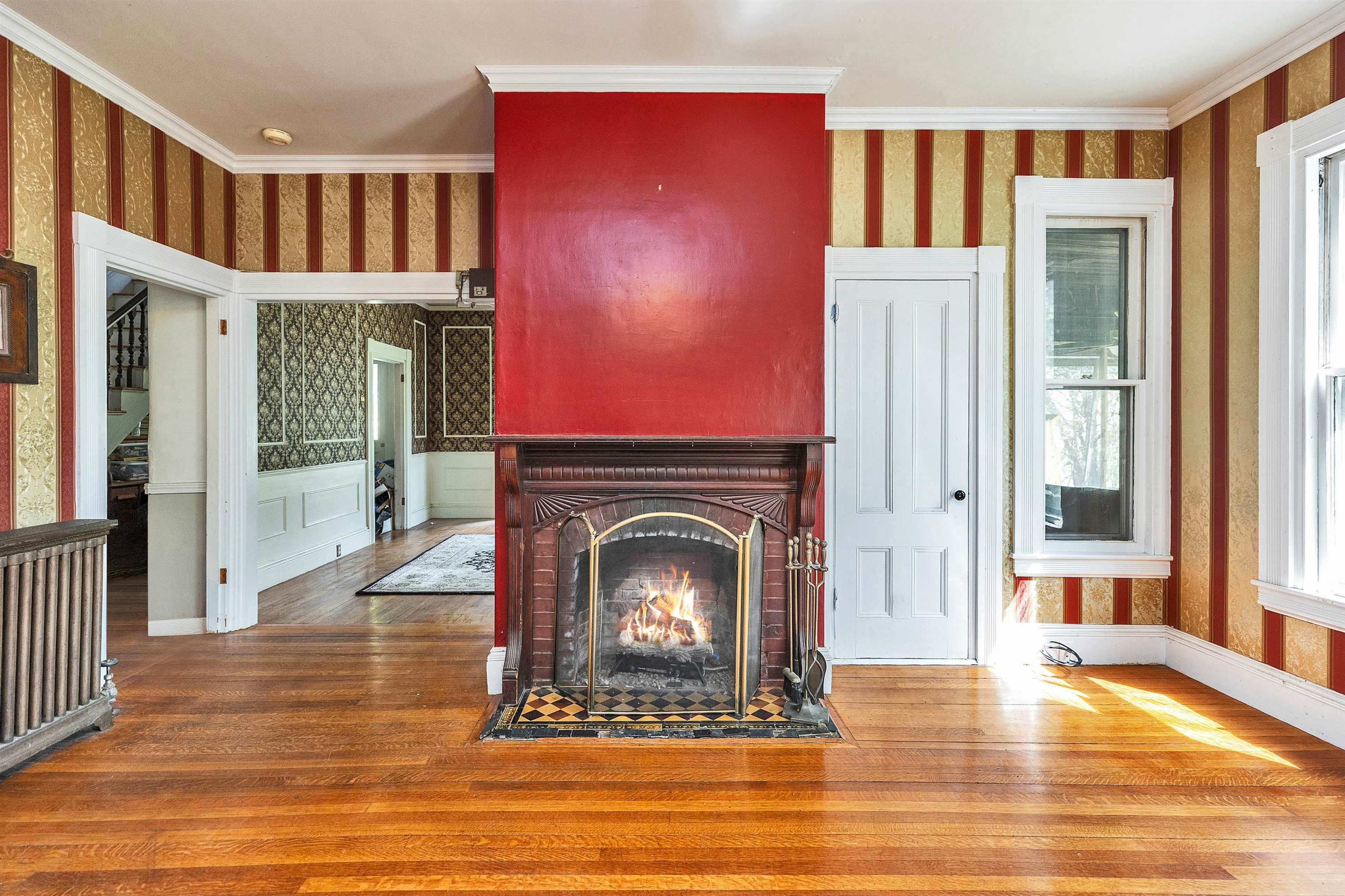 24 Maple St, Milford, NH 03055