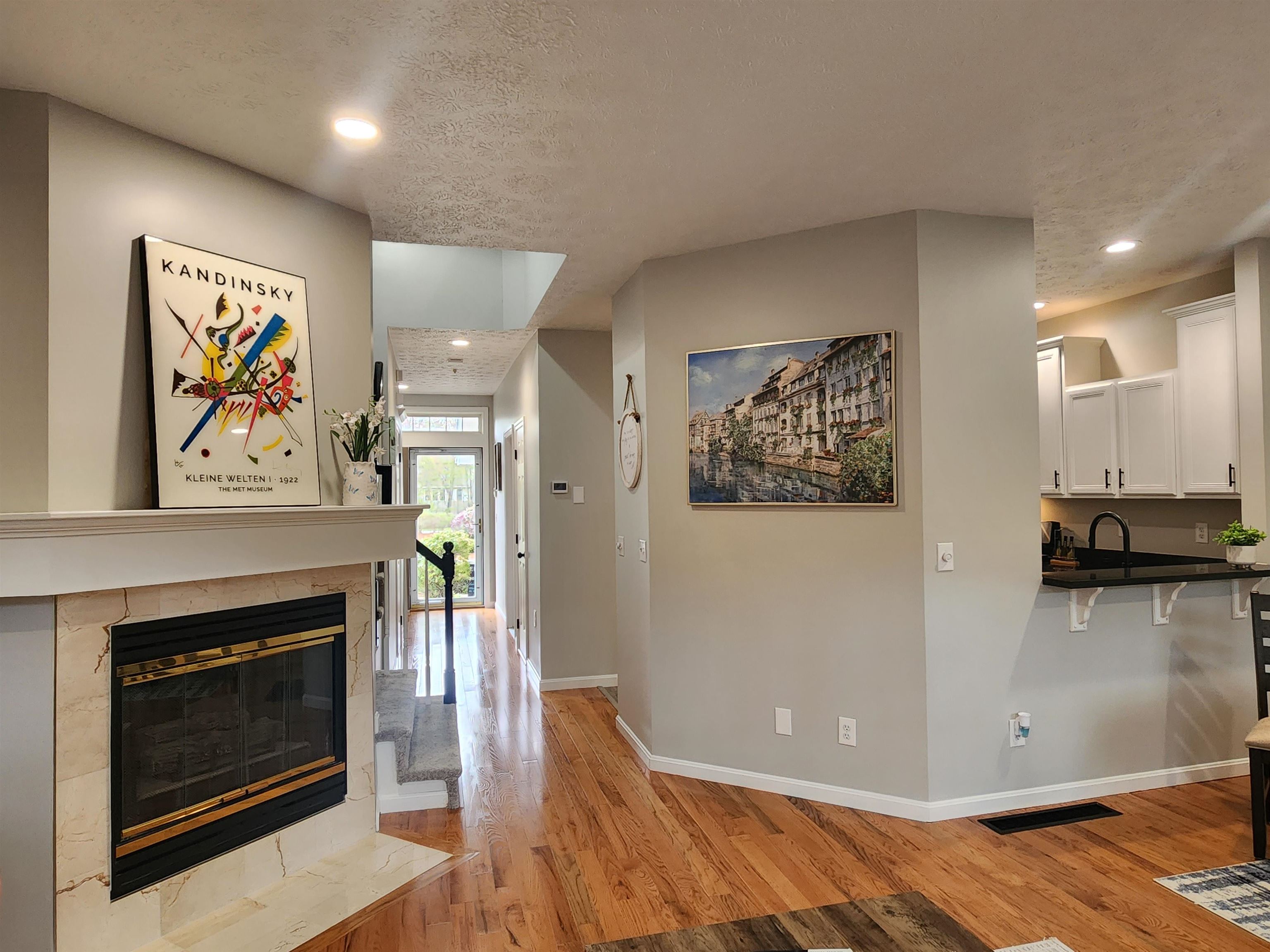3 Summer Snow Ln, Bedford, NH 03110