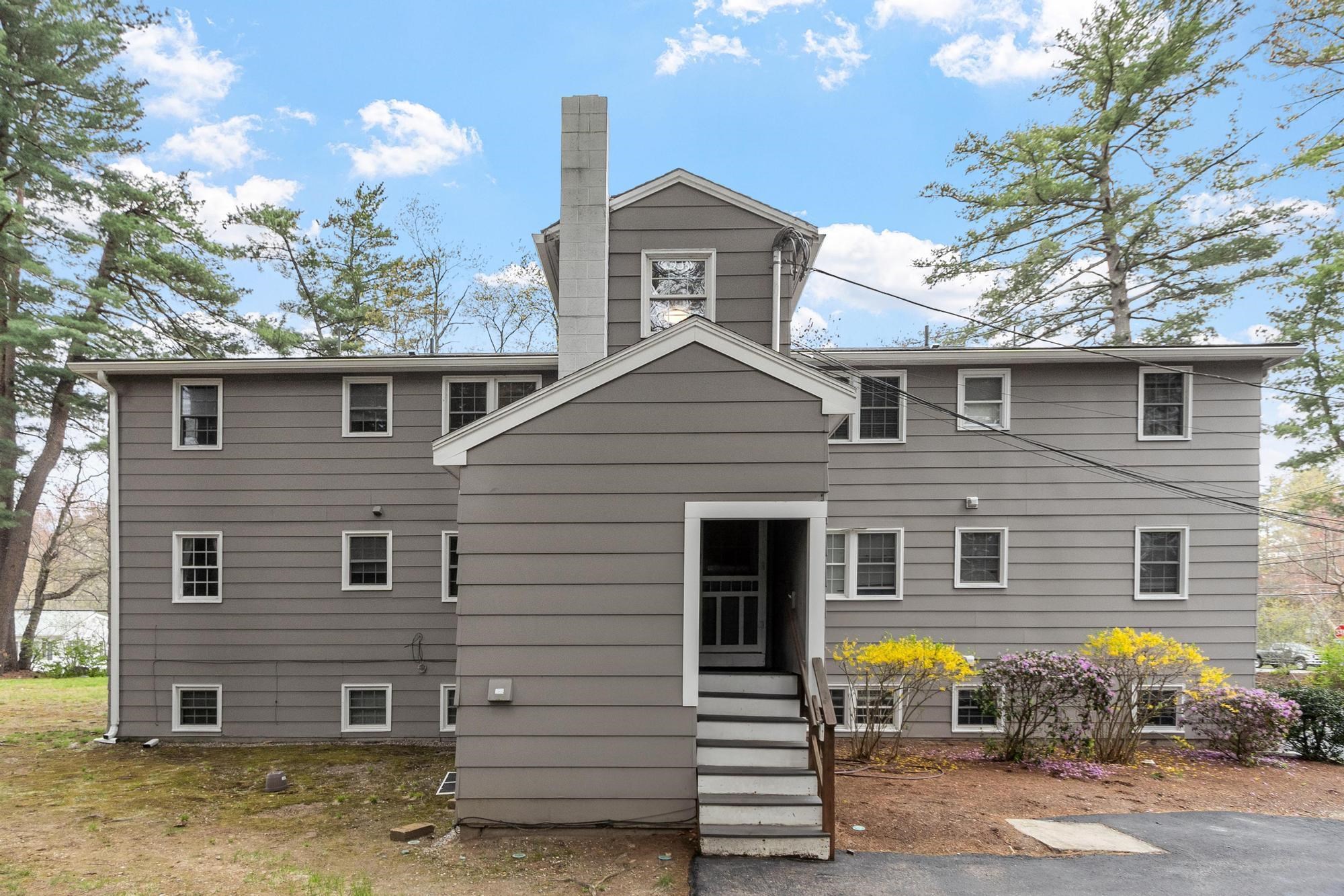50 N Main St #1, Salem, NH 03079