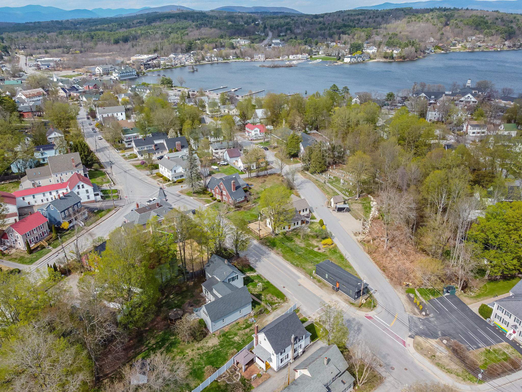 135 Main St, Meredith, NH 03253