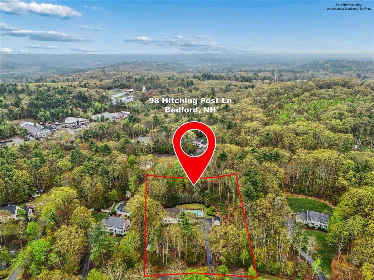 98 Hitching Post Ln, Bedford, NH 03110