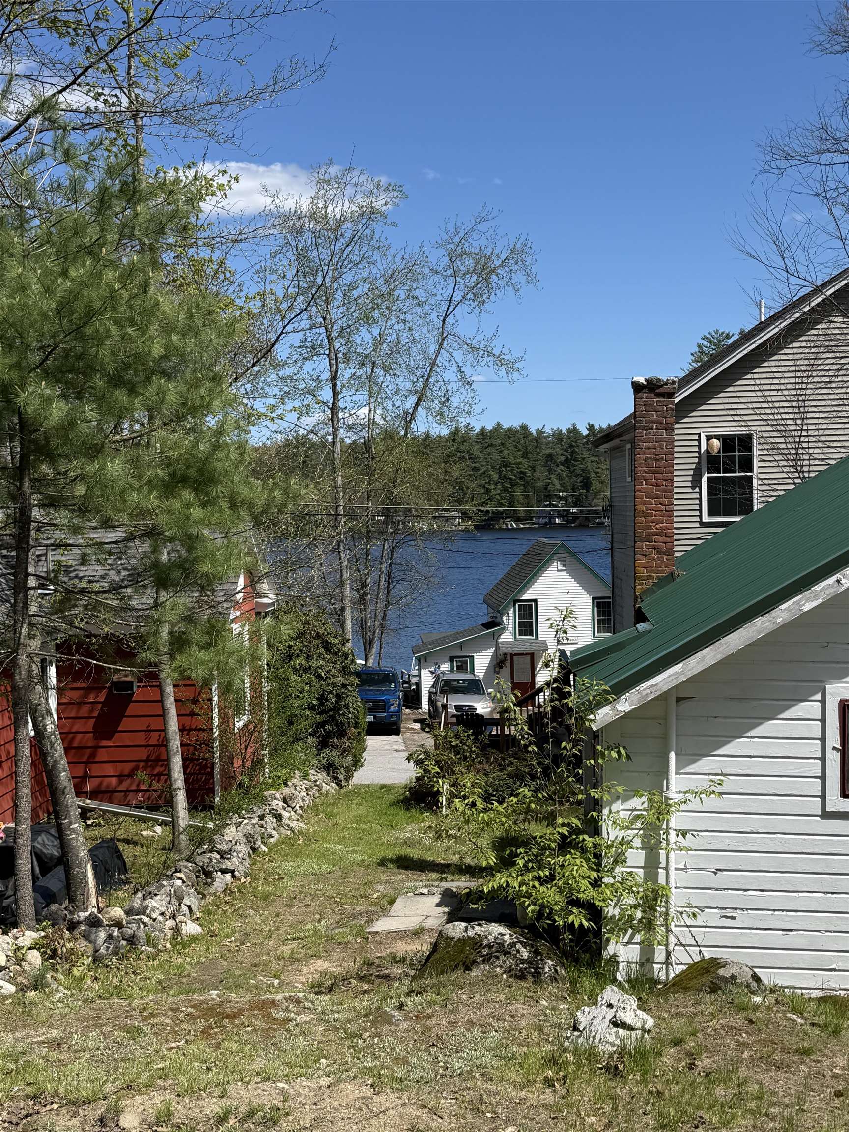 6 Milford St, Amherst, NH 03031