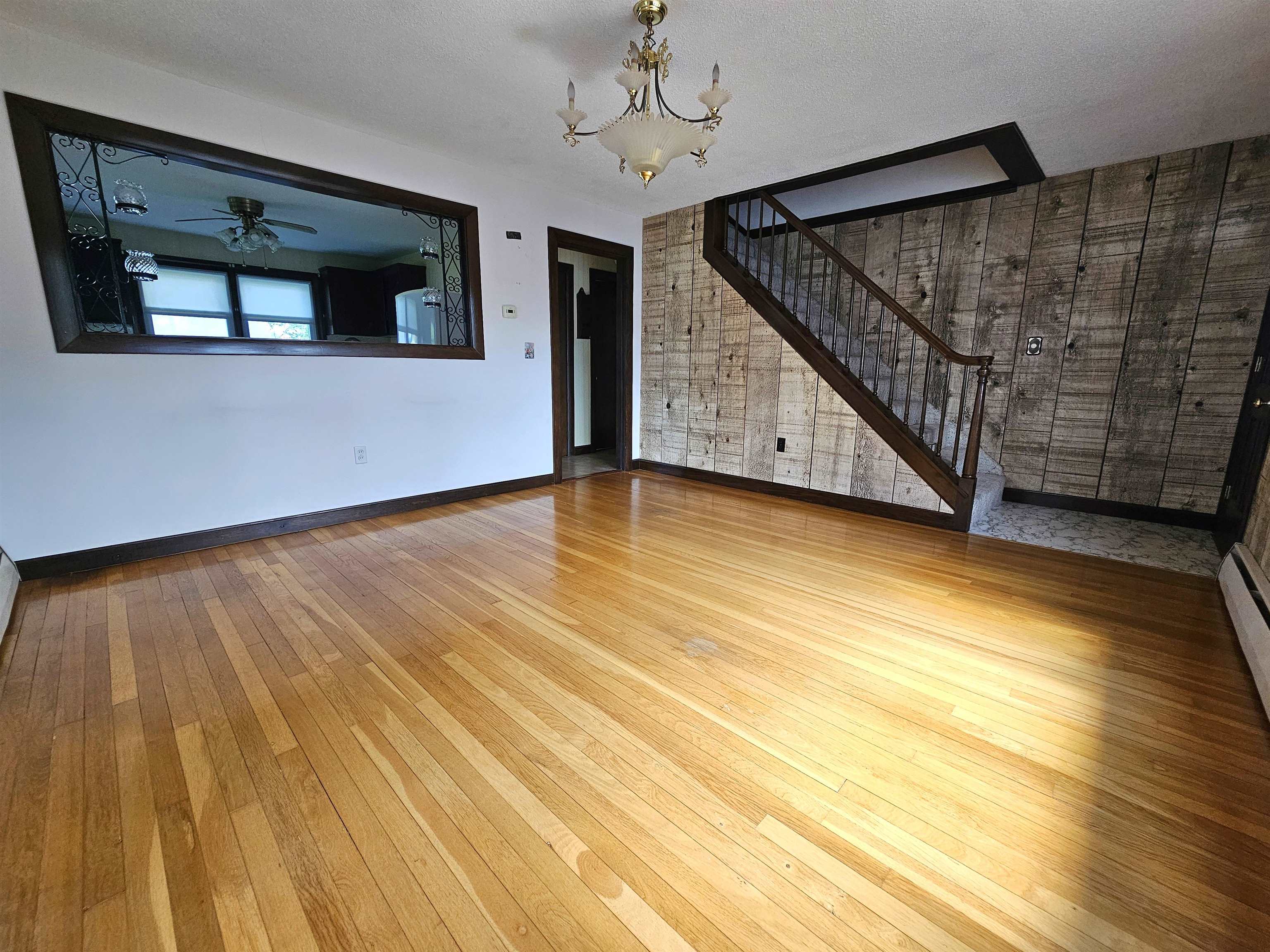 8 Foch St, Goffstown, NH 03045