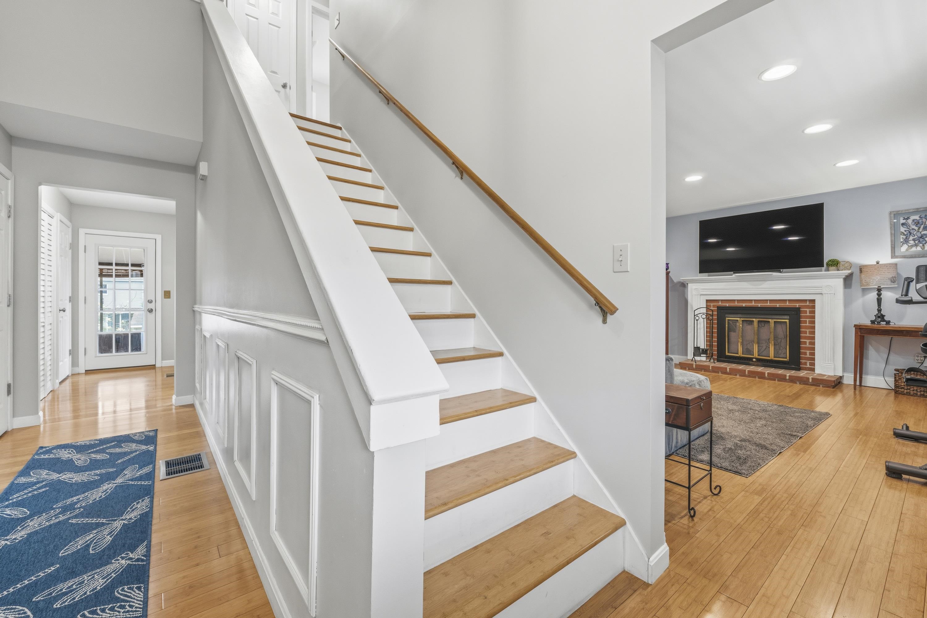 7 Northam Dr, Dover, NH 03820