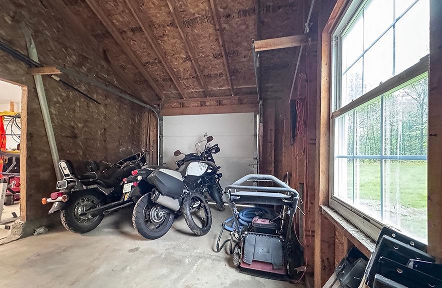 1376 Acworth Rd, Charlestown, NH 03603