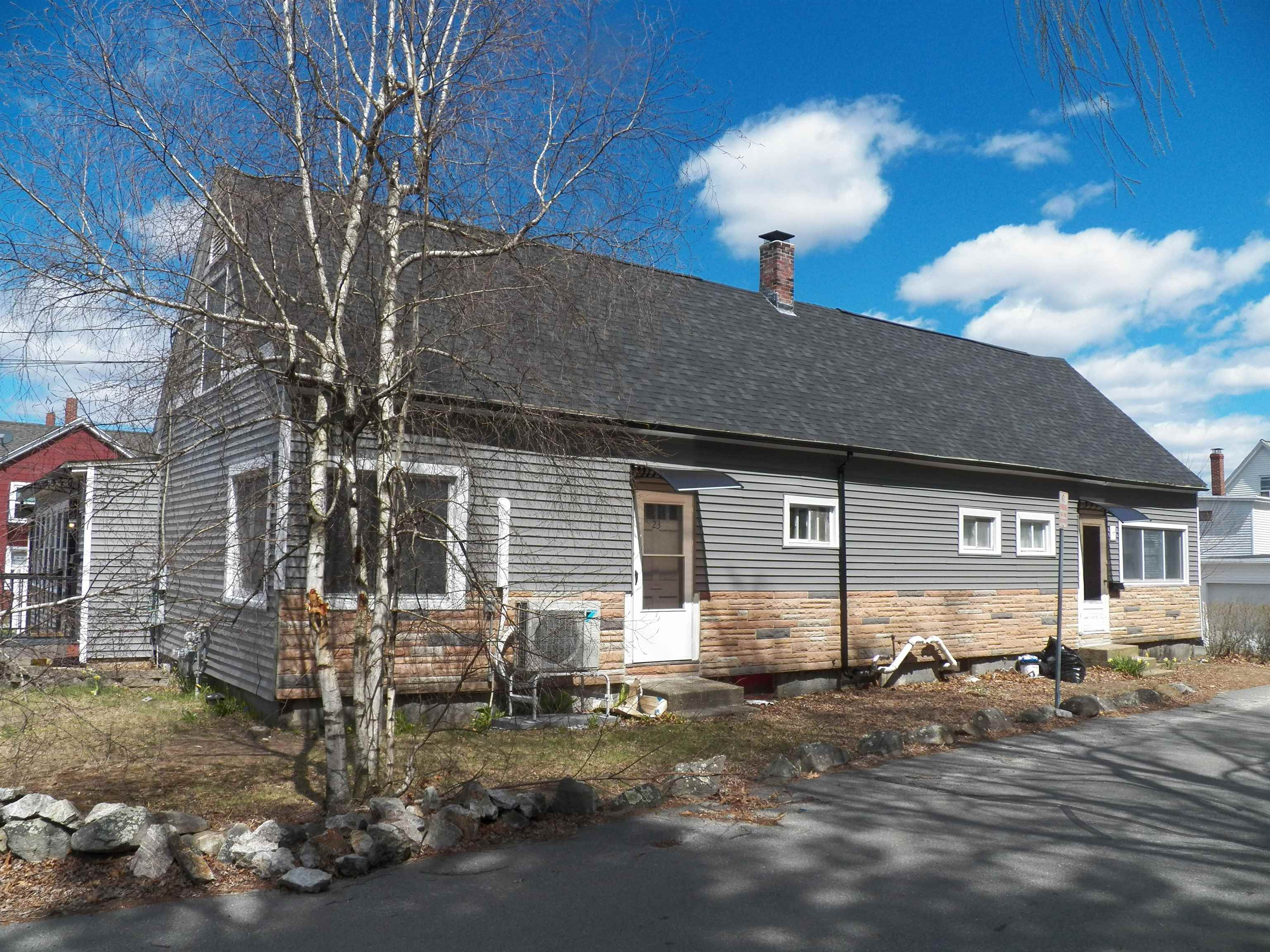 21-23 North Groton St, Nashua, NH 03060