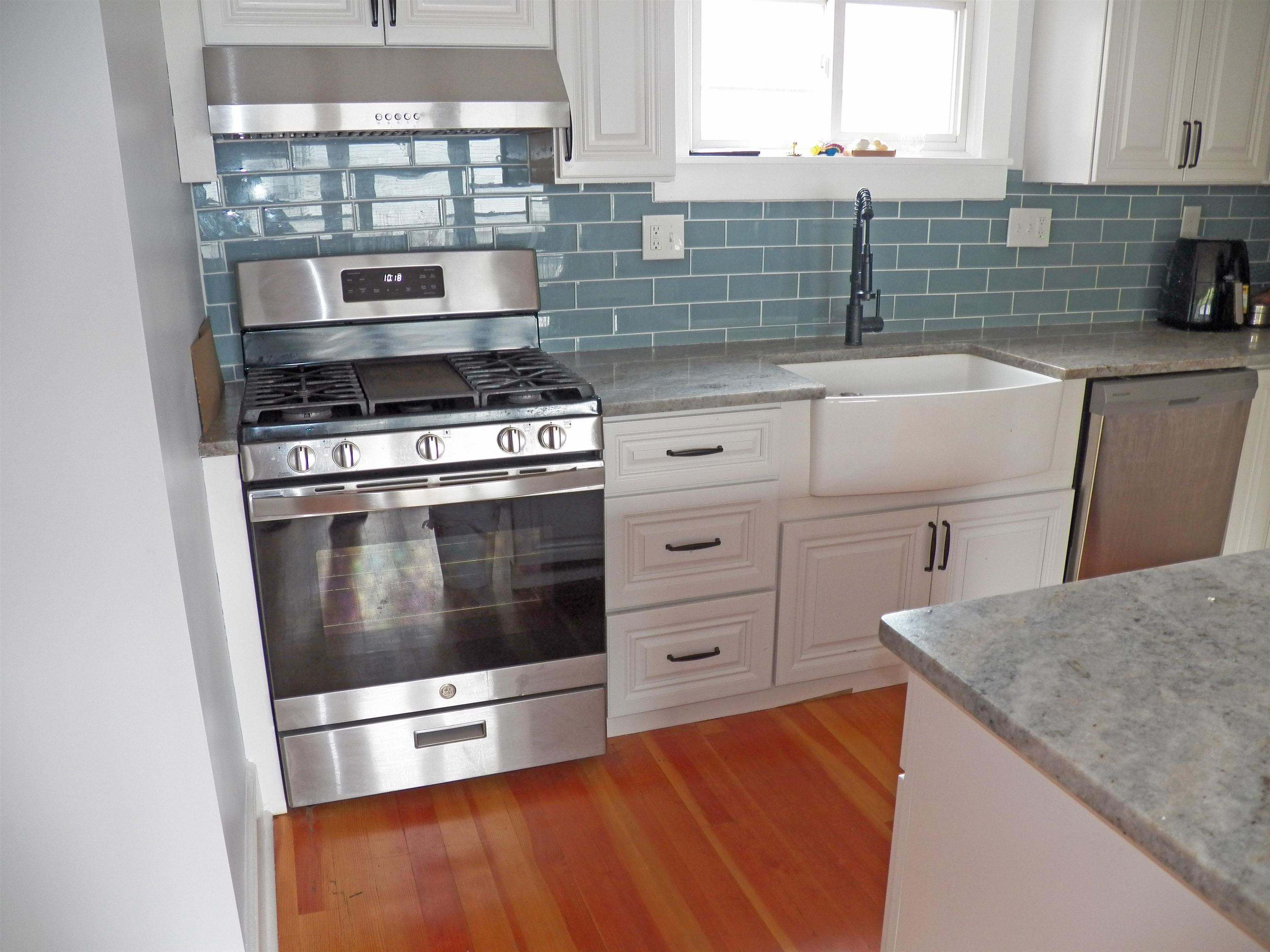 21-23 North Groton St, Nashua, NH 03060