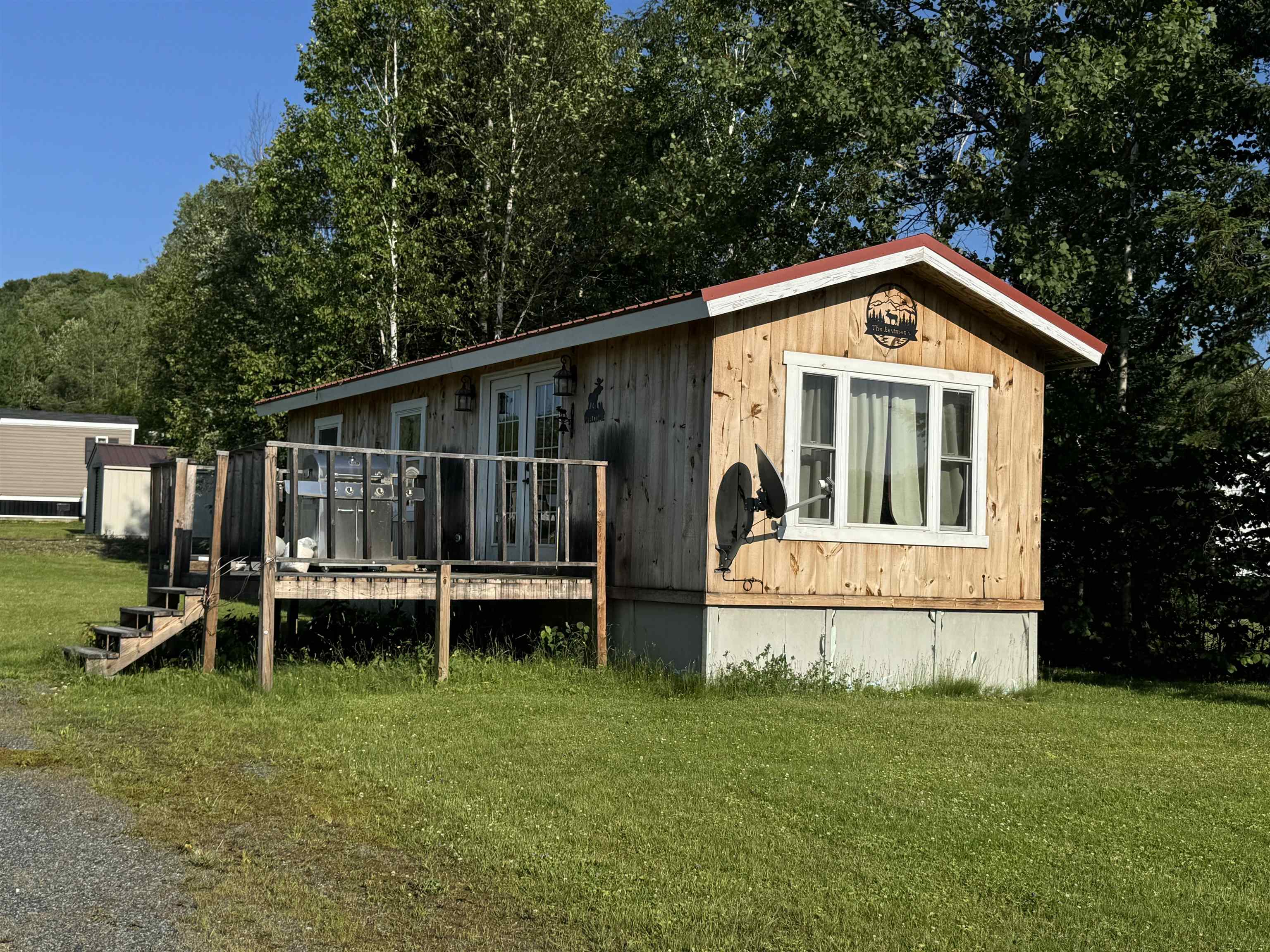 13 Darwin Dr, Stewartstown, NH 03597