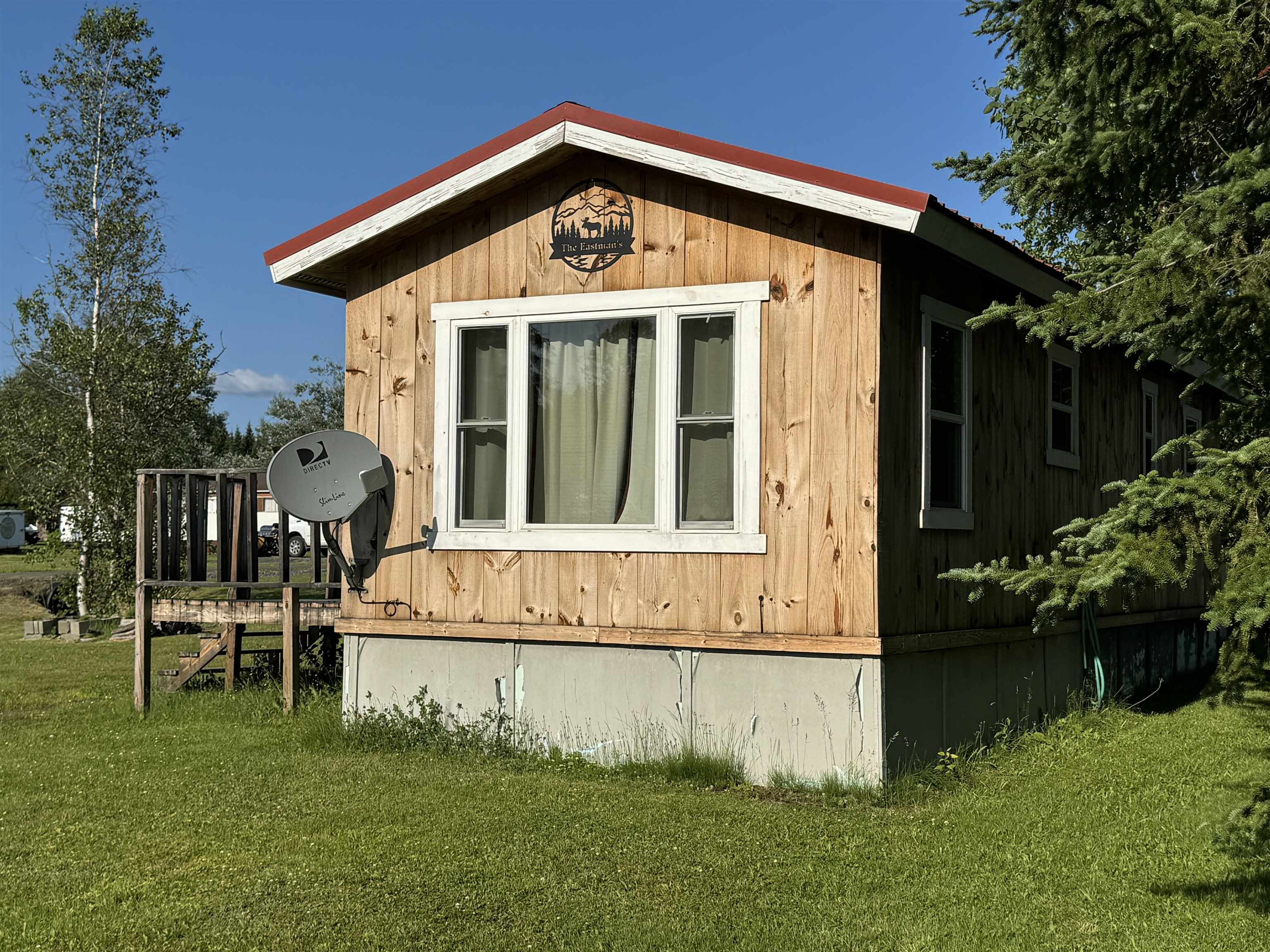 13 Darwin Dr, Stewartstown, NH 03597