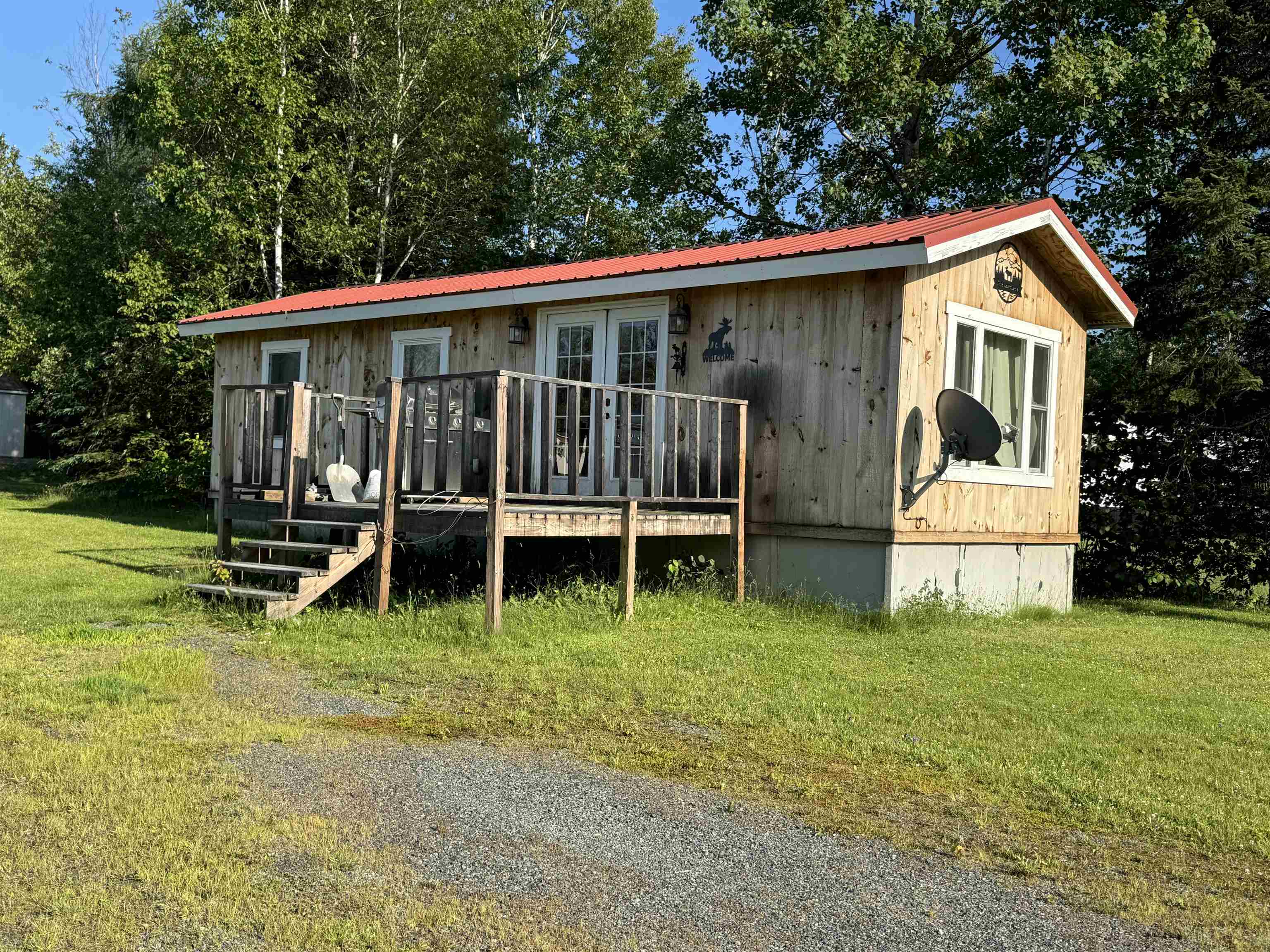 13 Darwin Dr, Stewartstown, NH 03597