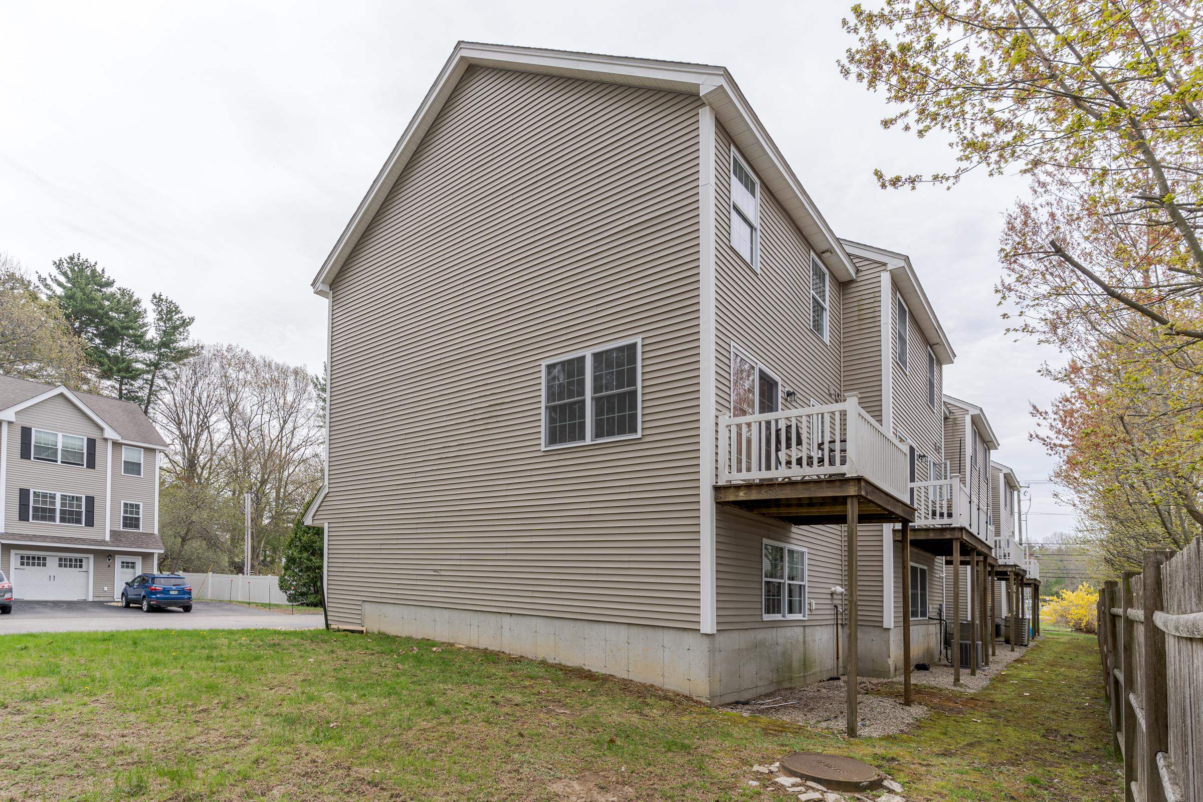 7 Harvest Dr, Dover, NH 03820