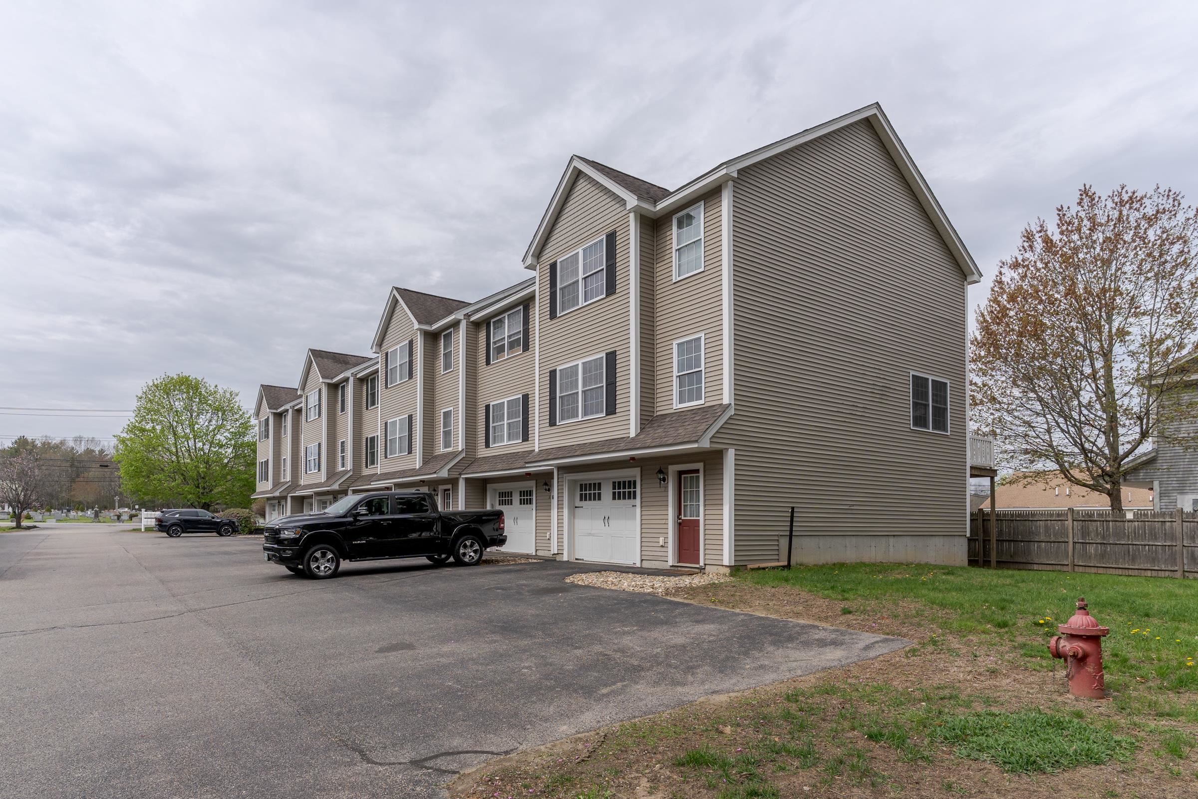 7 Harvest Dr, Dover, NH 03820