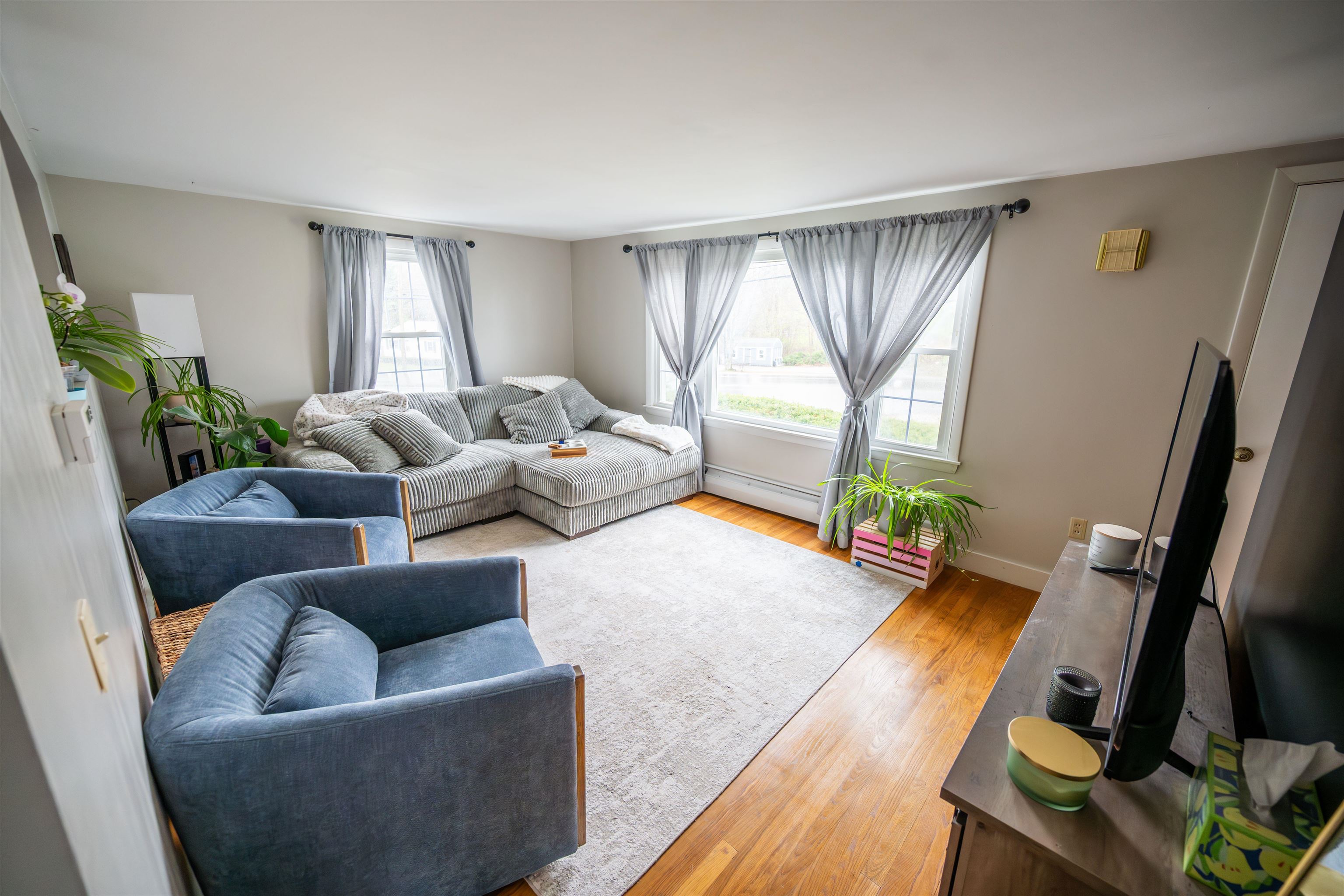 56 Old Dover Rd, Rochester, NH 03867