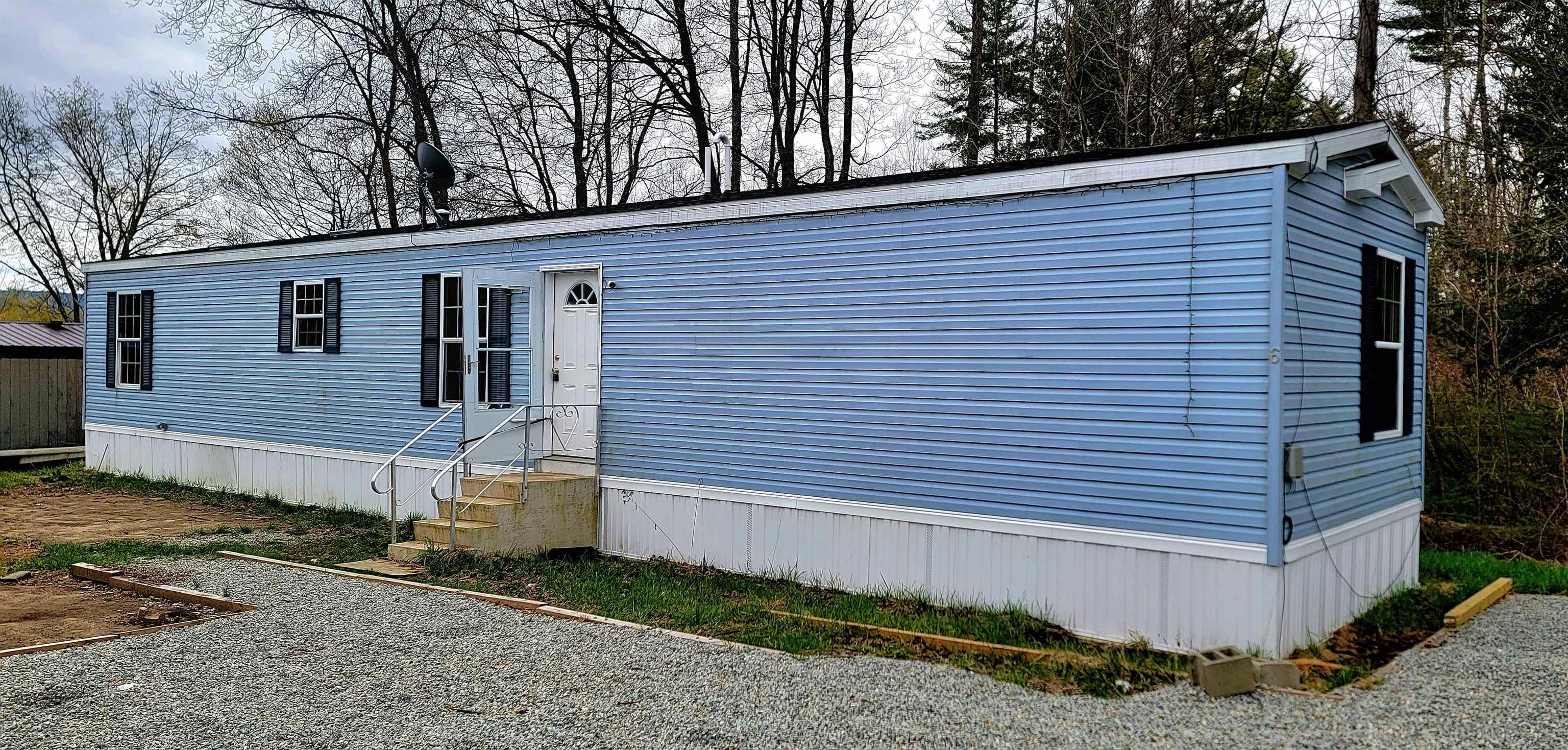 6 Cedar Ln, Winchester, NH 03470