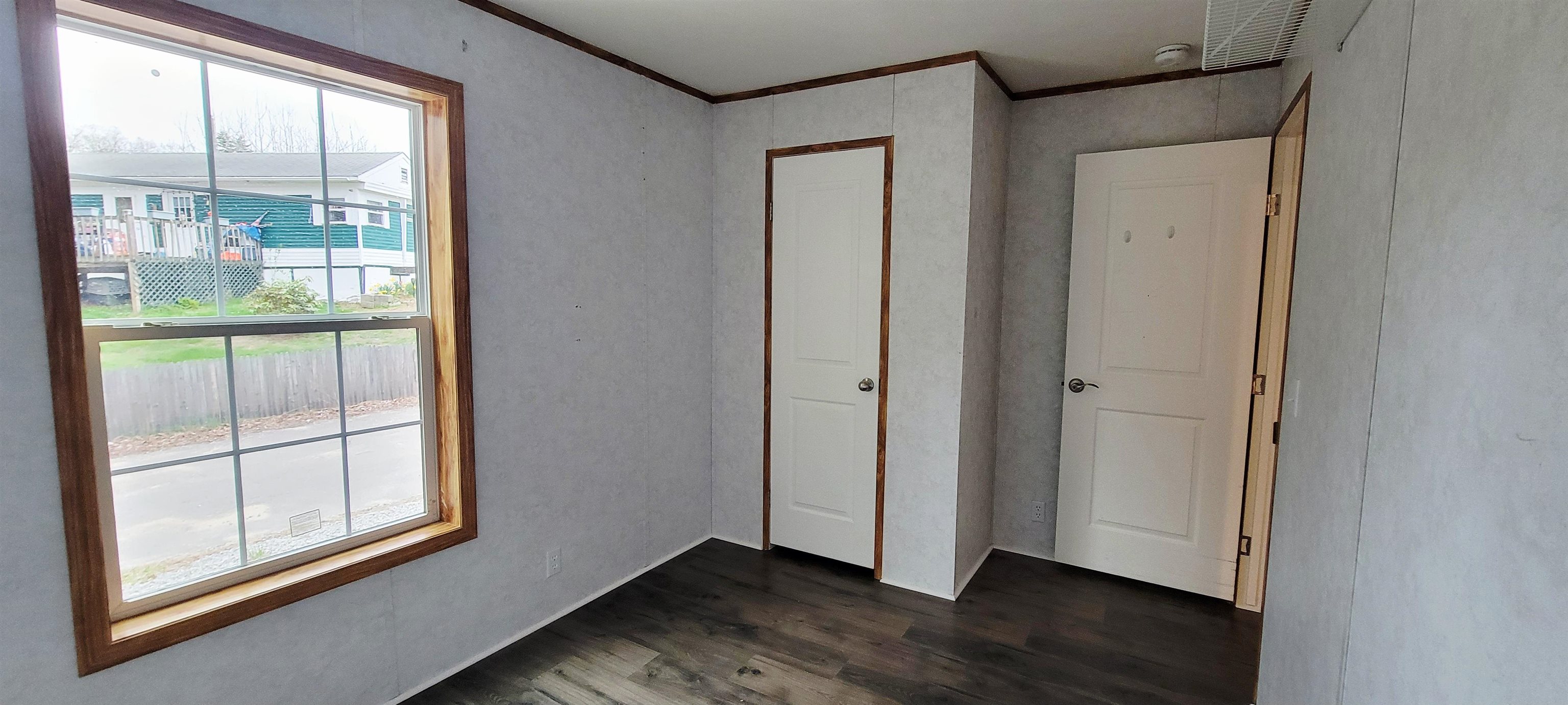 6 Cedar Ln, Winchester, NH 03470
