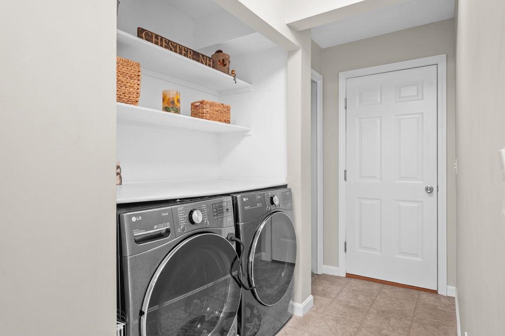 21 Villager Rd, Chester, NH 03036