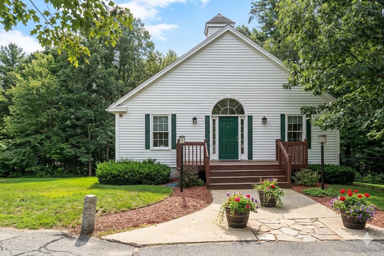 21 Villager Rd, Chester, NH 03036