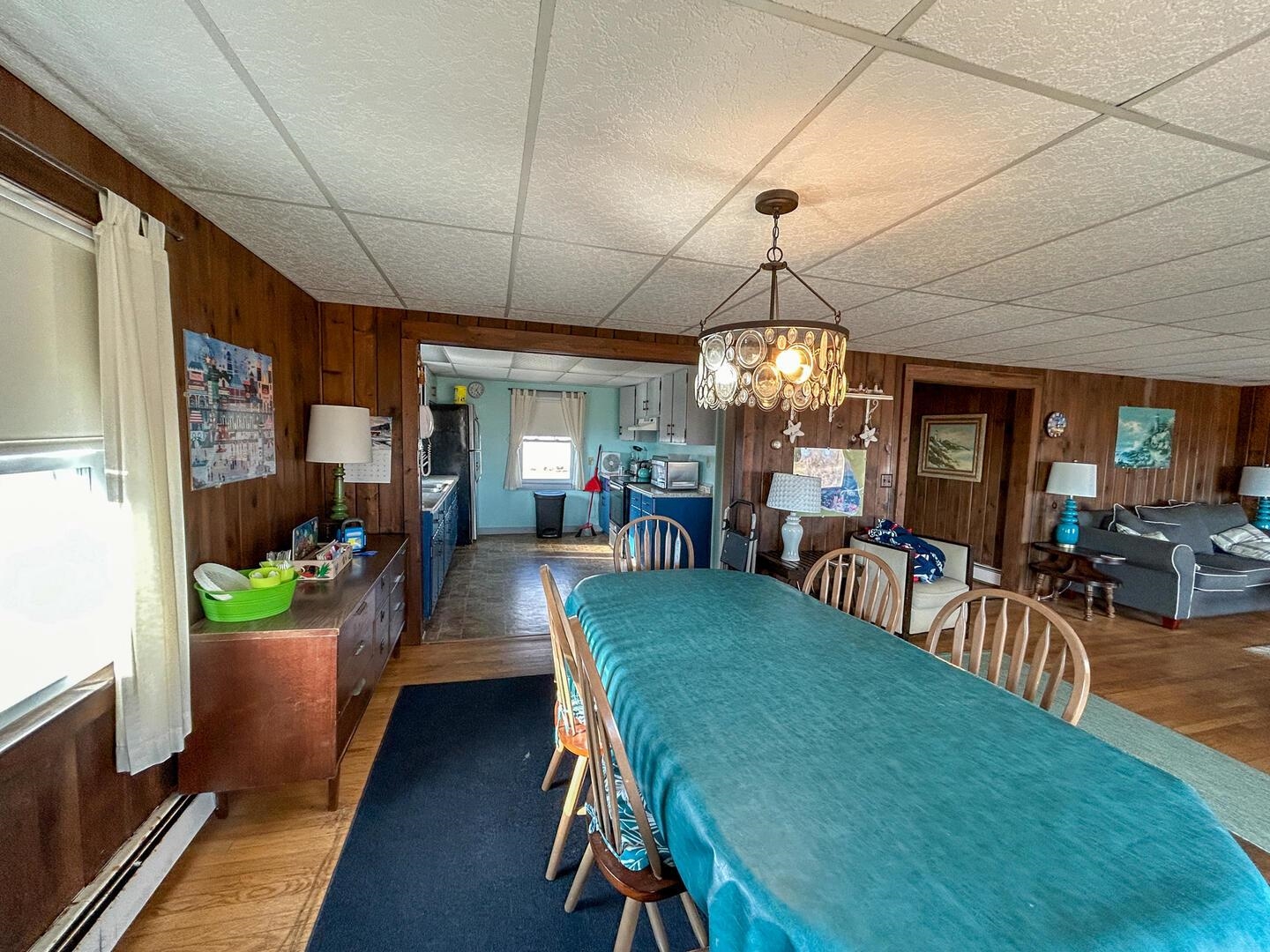 99 Ocean Dr, Seabrook, NH 03874