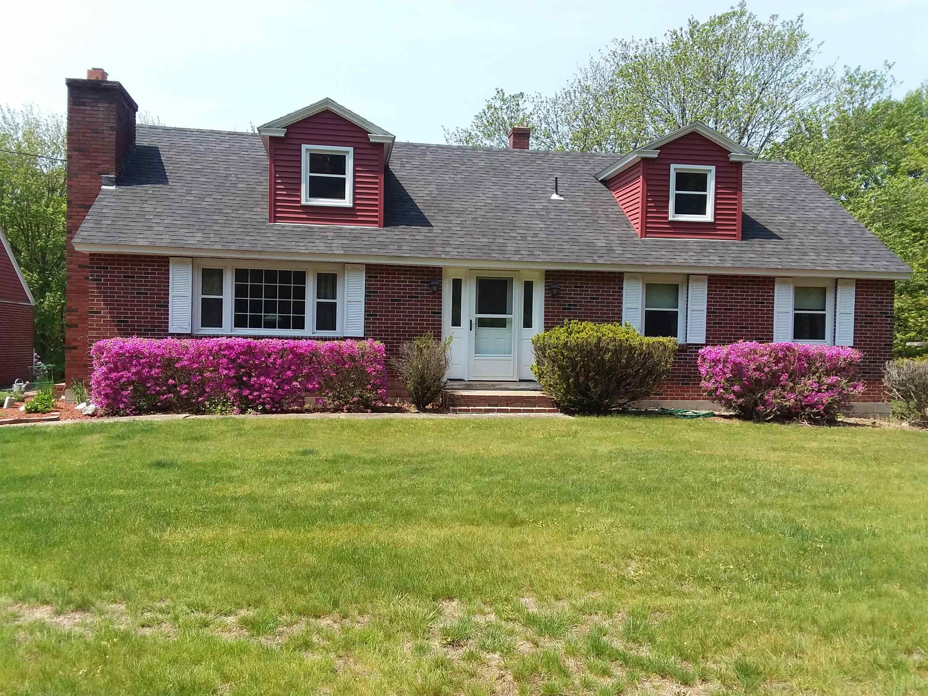 421 Pleasant St, Franklin, NH 03235
