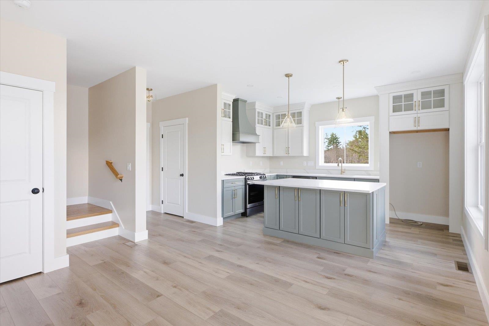 41 Roberts Dr, Jaffrey, NH 03452