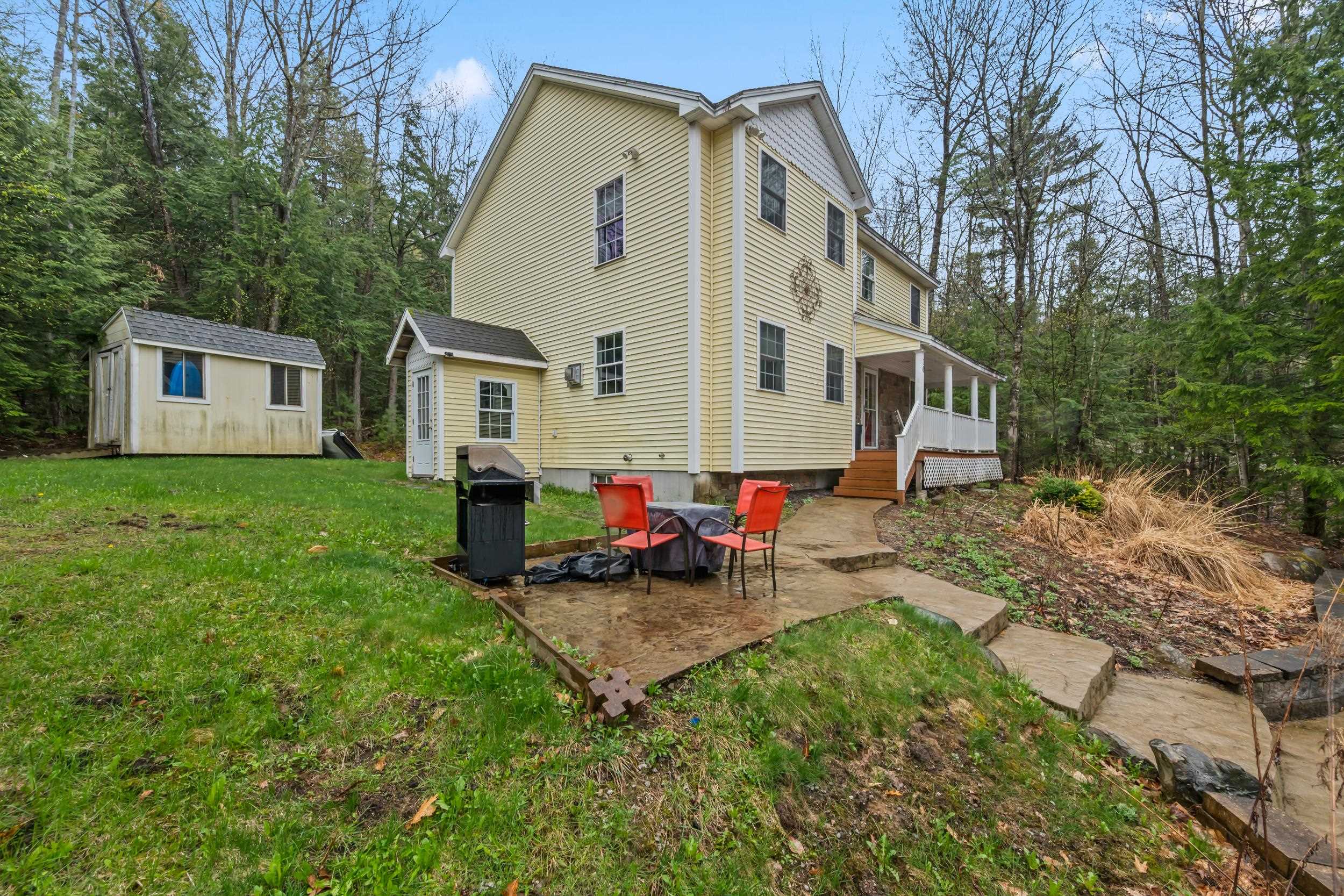 10 Landsdown Ln, Conway, NH 03818