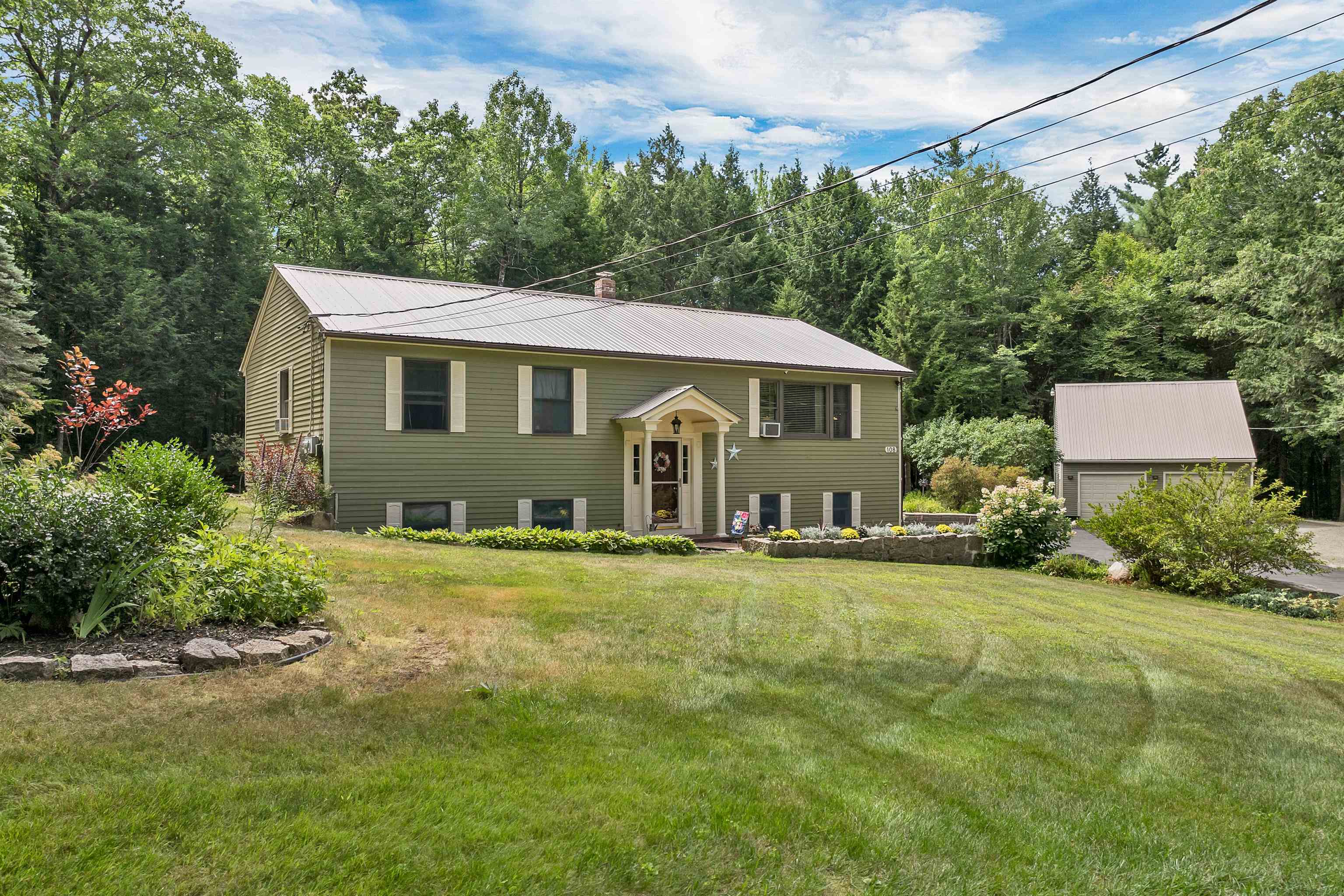 108 Maple Manor Rd, Conway, NH 03813