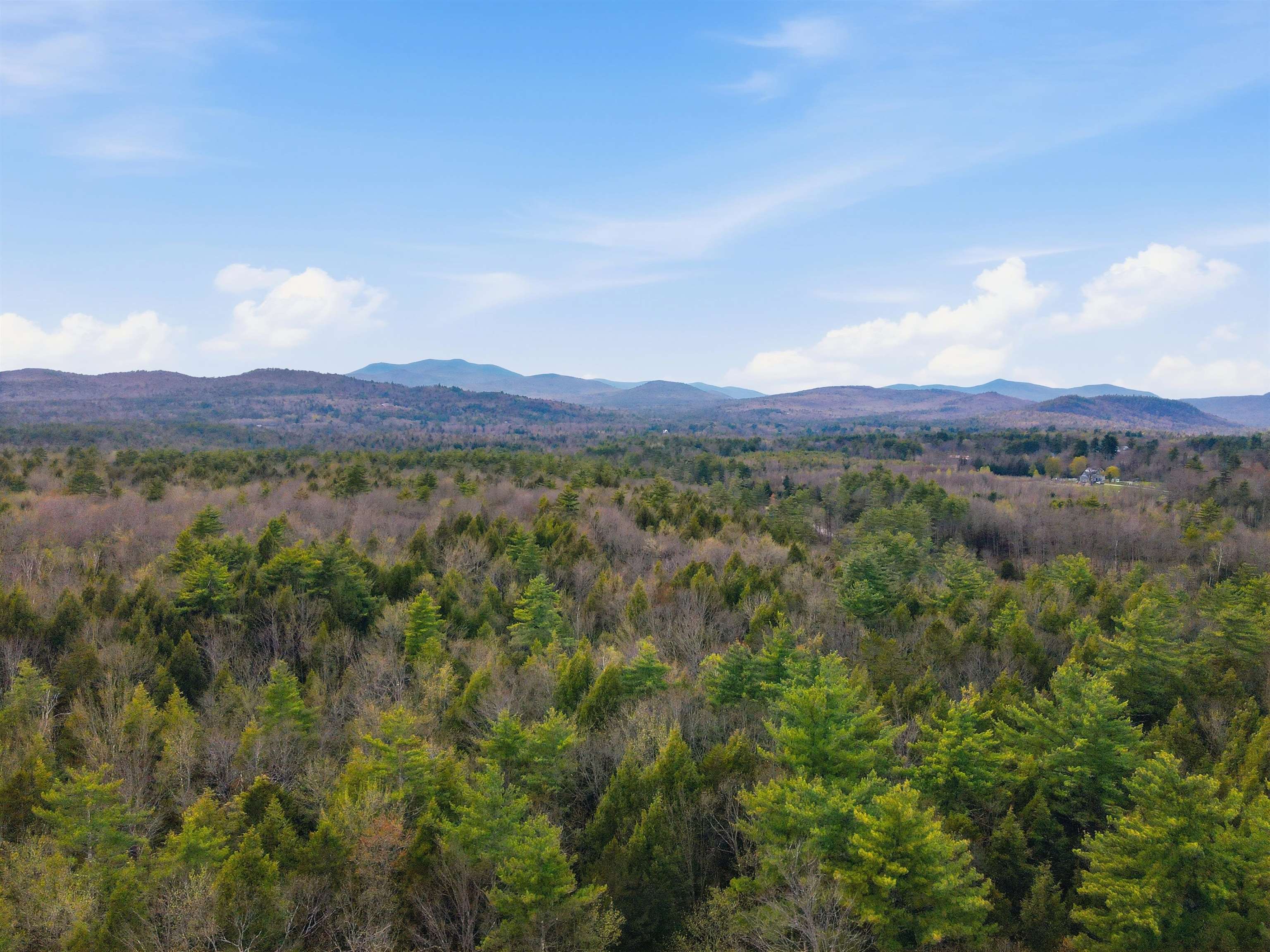 10 Beech River Cir, Ossipee, NH 03814