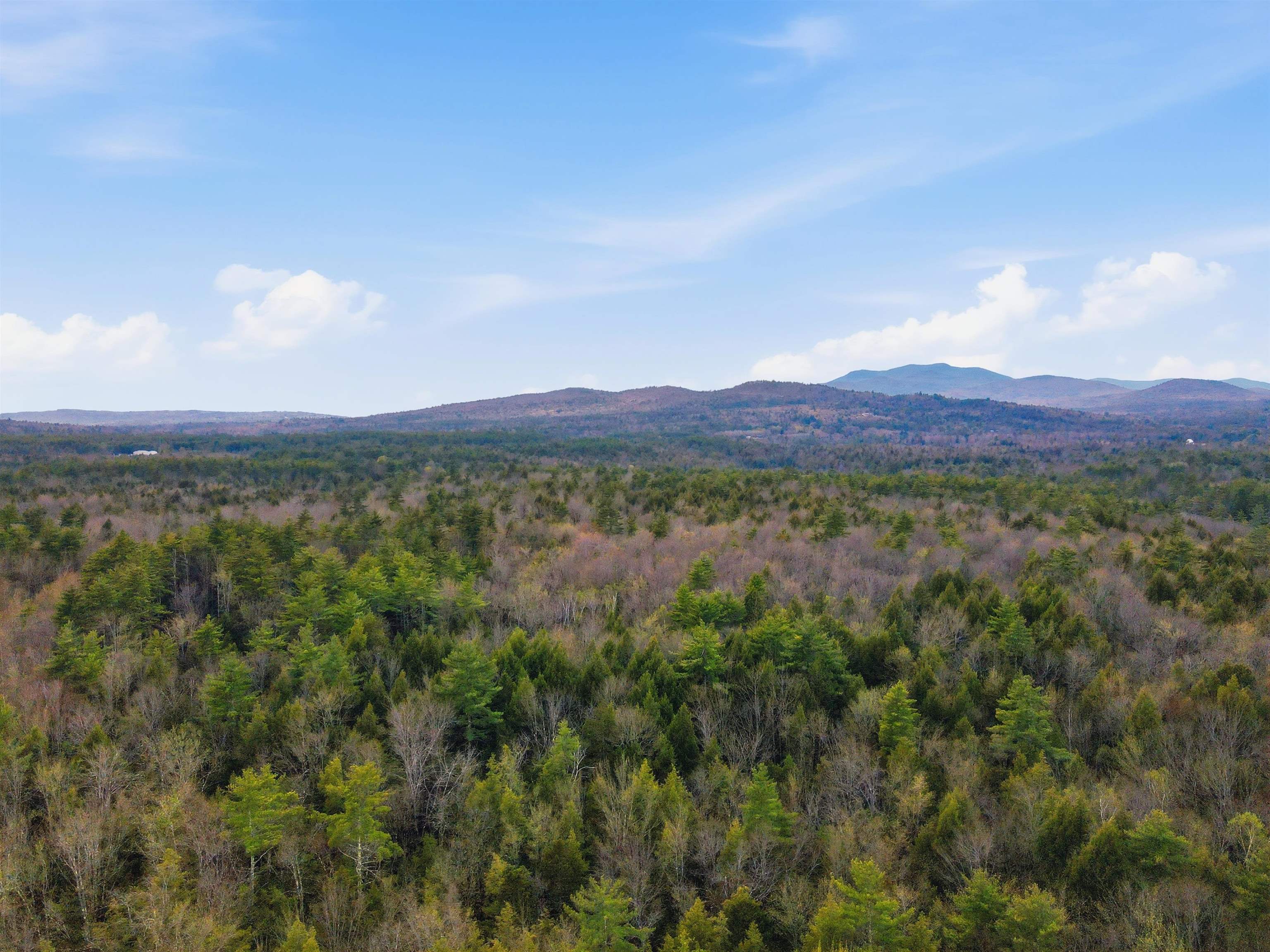 10 Beech River Cir, Ossipee, NH 03814