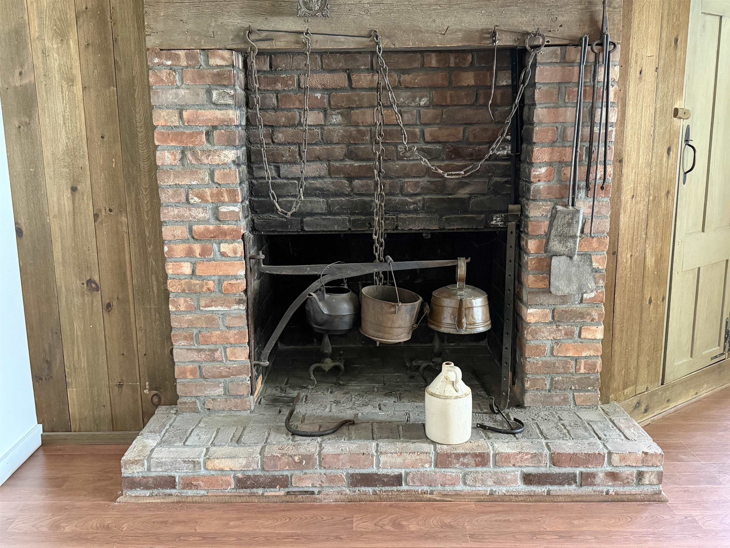 Vintage cooking hearth