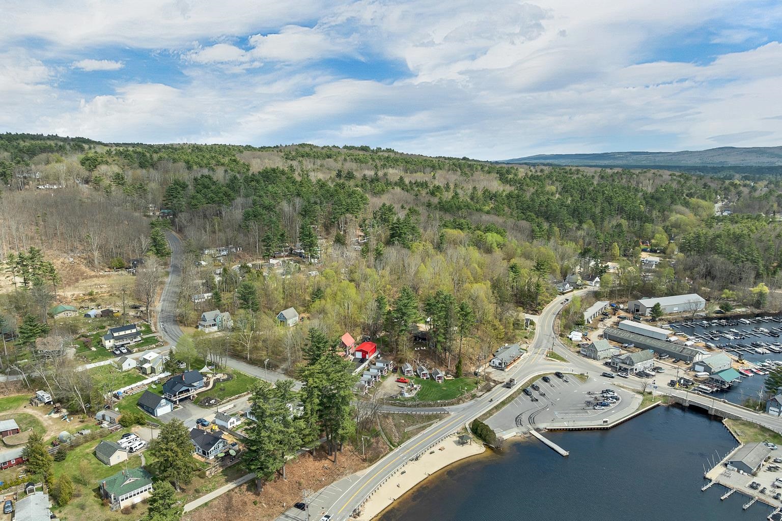 11 Lancer Ln, Alton, NH 03809