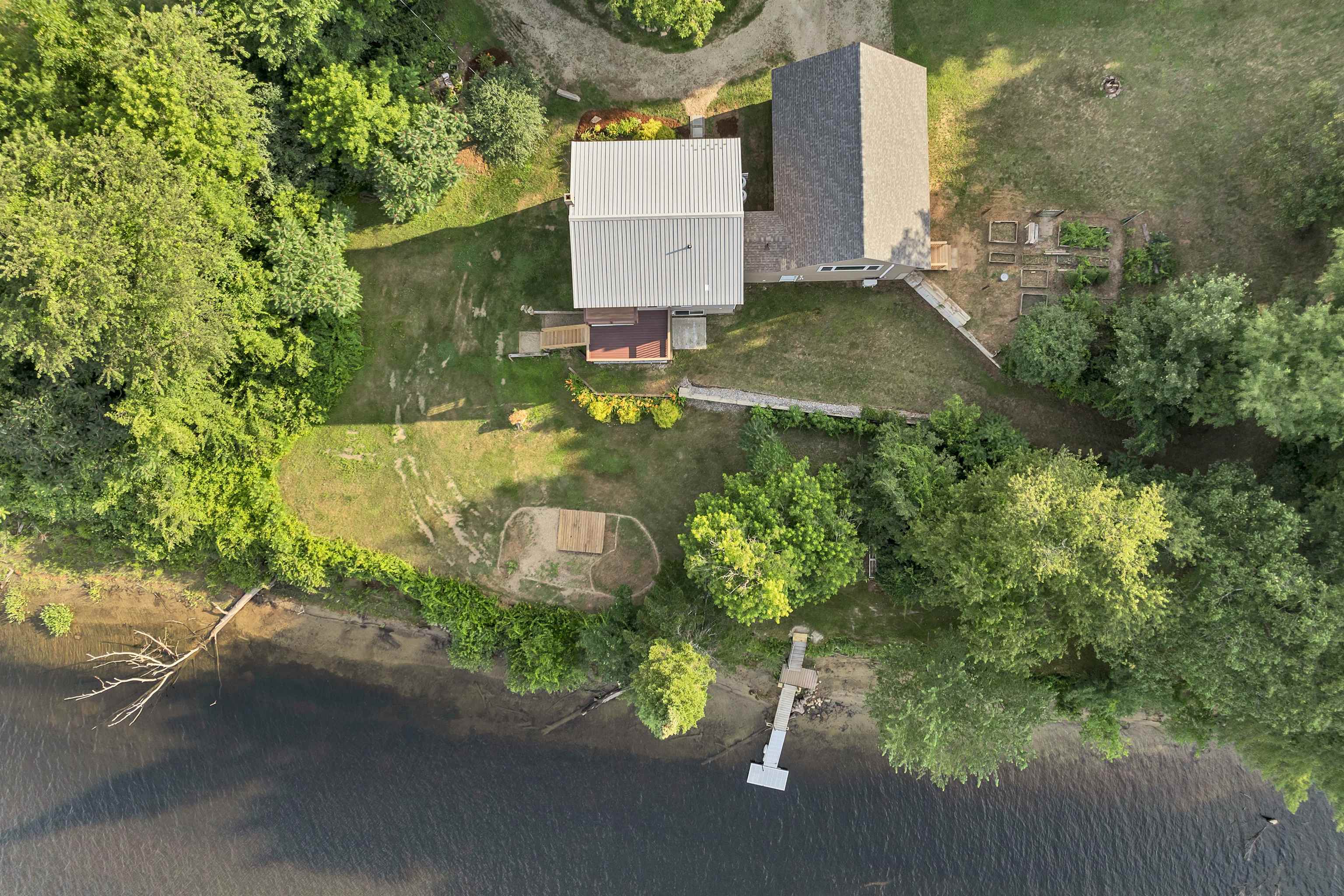 13 Ferry Rd, Bow, NH 03304