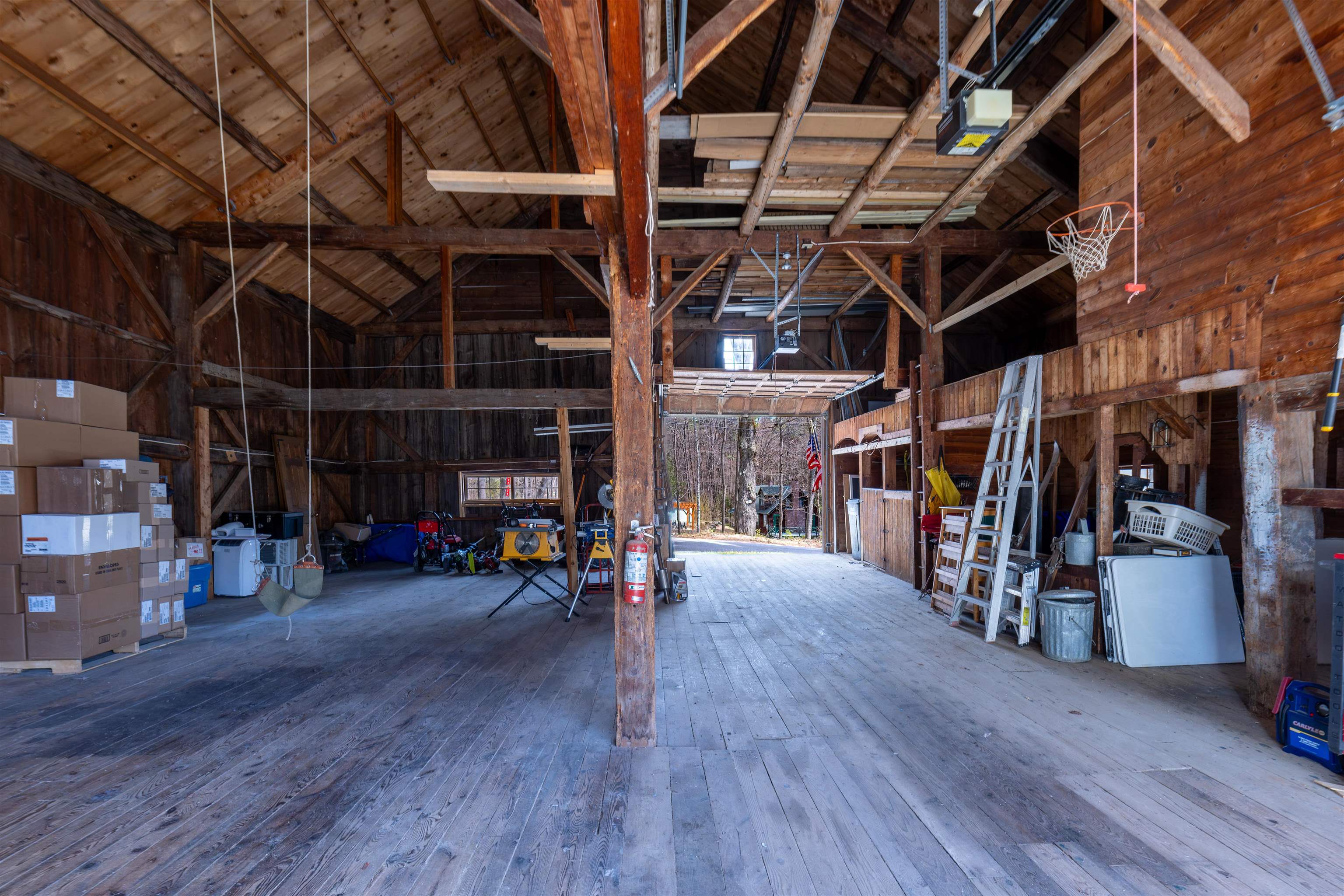 521 Washington Hill Rd, Tamworth, NH 03817