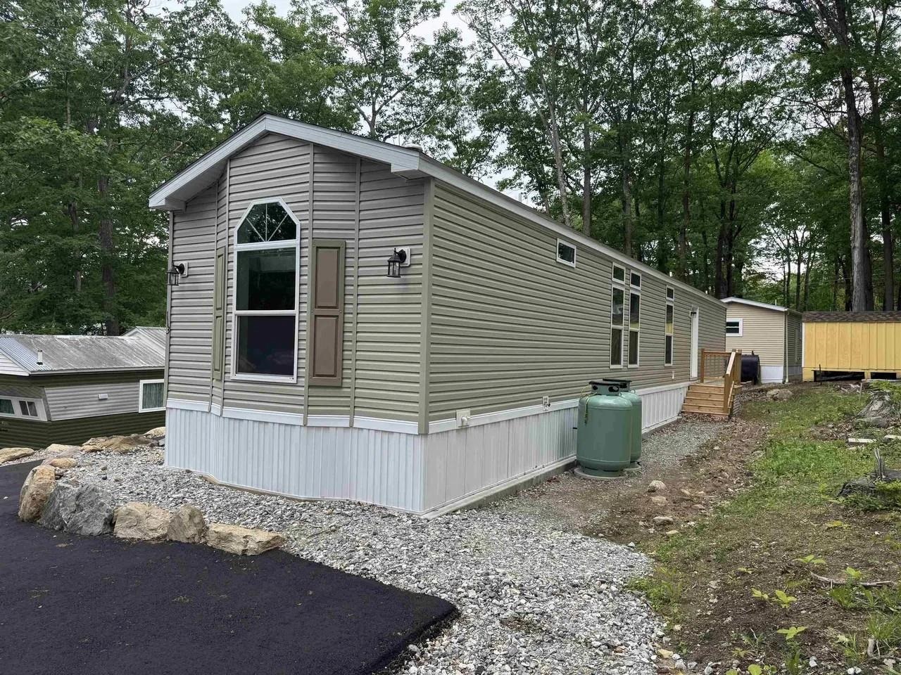 9 Sargents Pl #113, Gilford, NH 03249