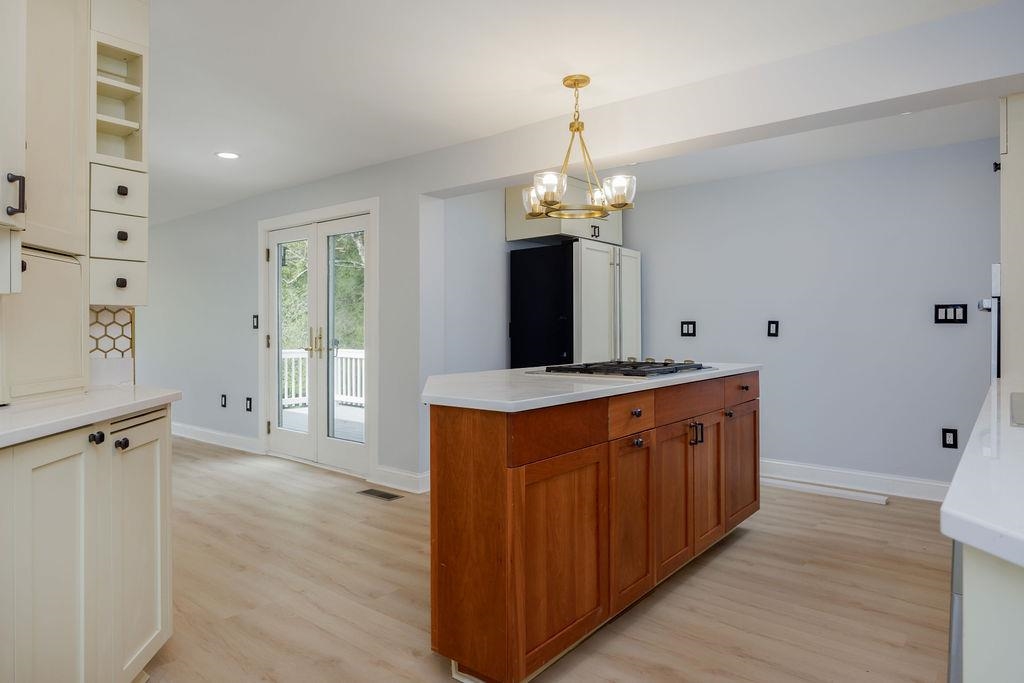 Kitchen Island 25216037