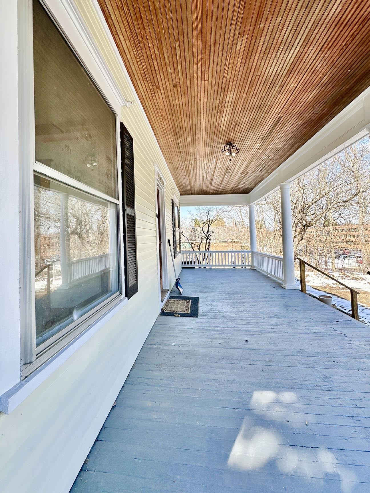 66 Langdon St, Plymouth, NH 03264