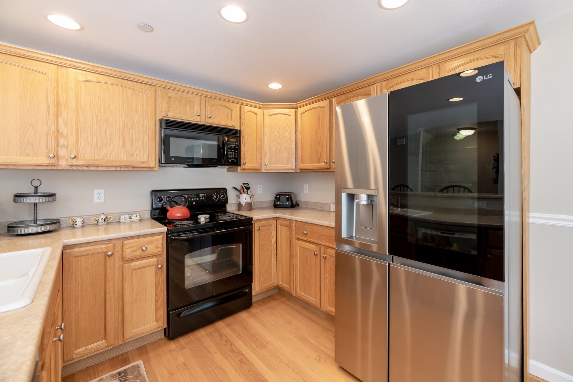 12 Village Dr, Meredith, NH 03253