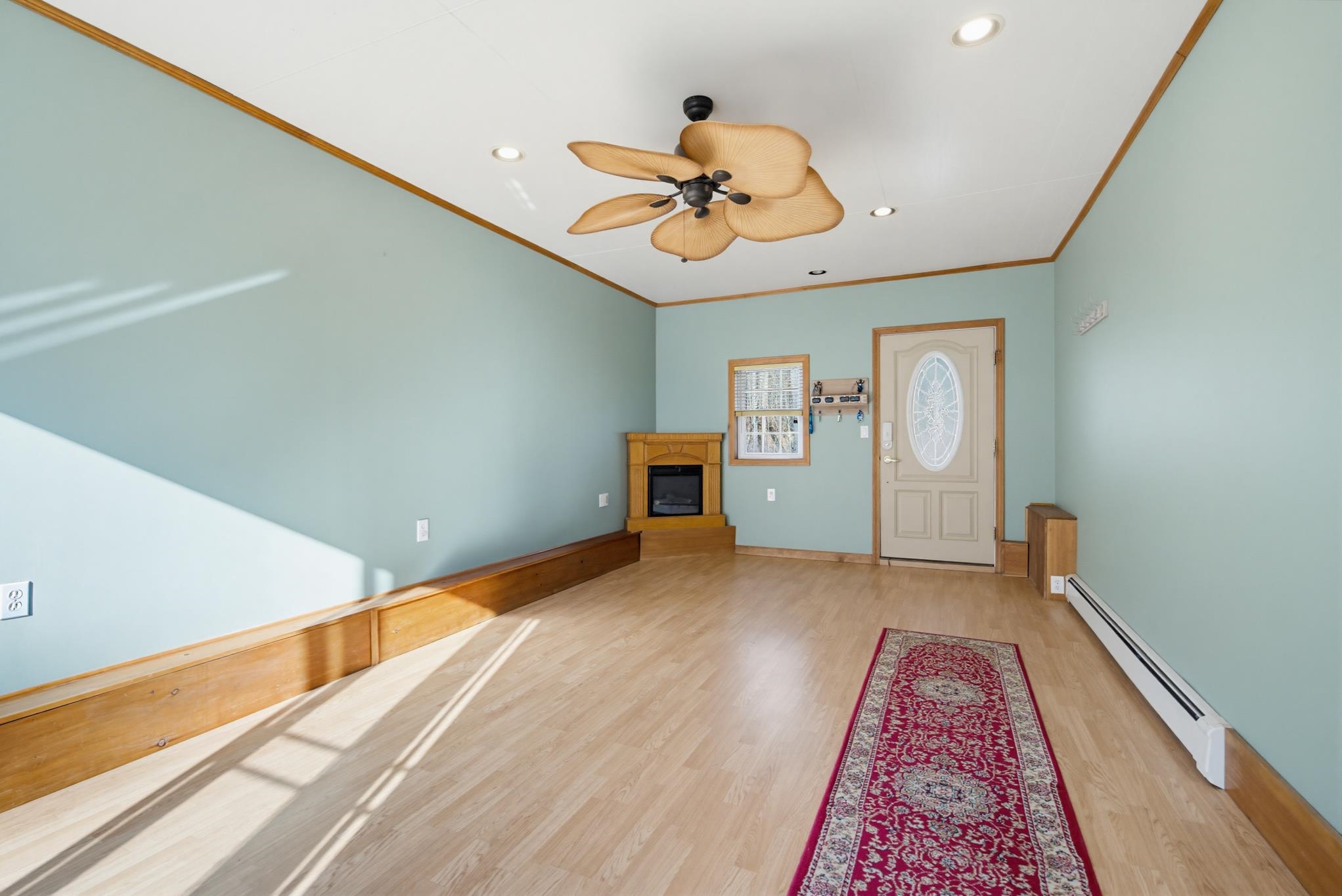 404 Sandogardy Pond Rd, Northfield, NH 03276