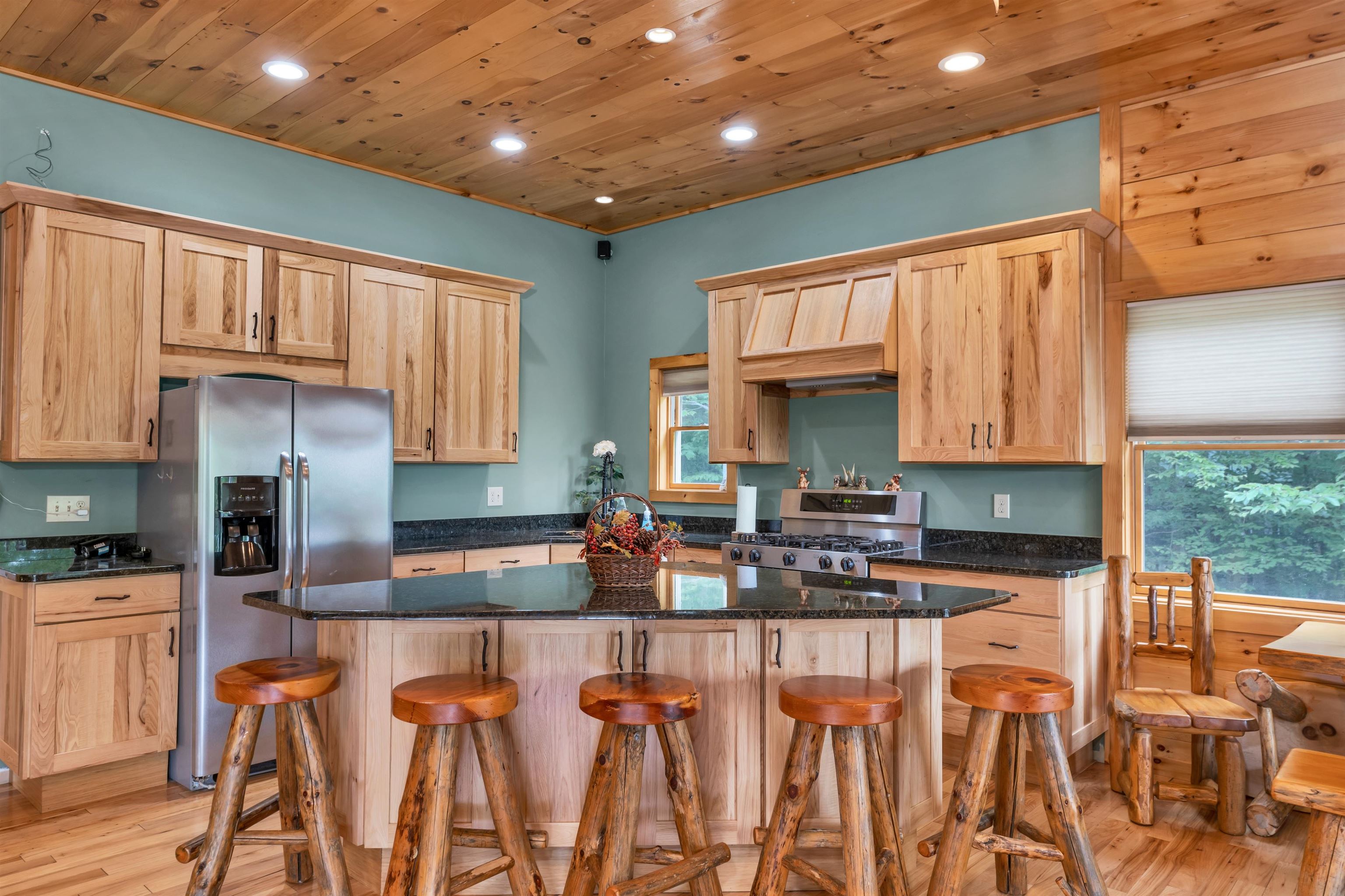 36 Ocean View Blvd, Groton, NH 03241