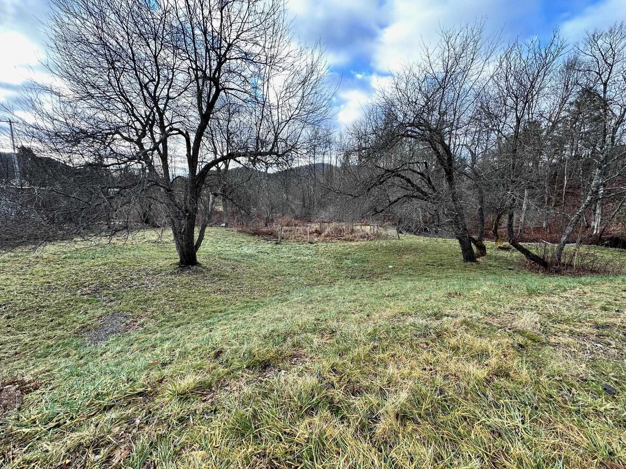 2638 Huntington Rd, Richmond, VT 05477