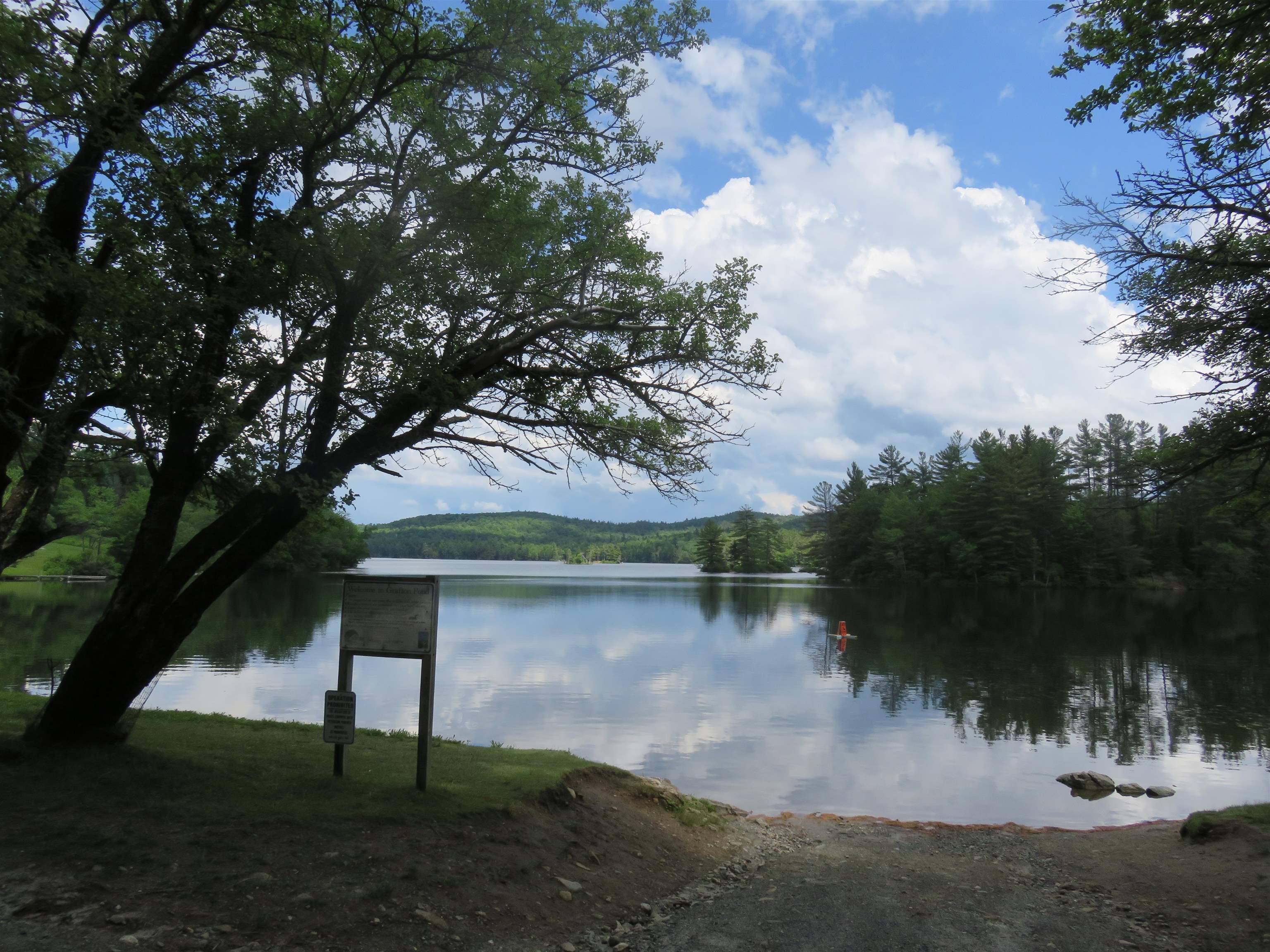 Grafton Pond Nearby 25219455