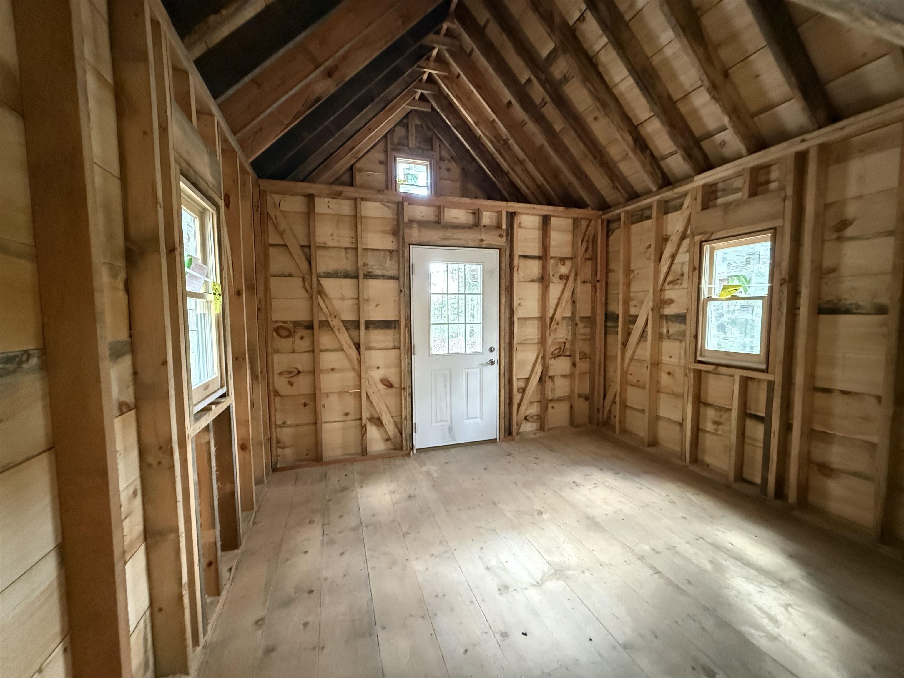 Upper Loft 25216932