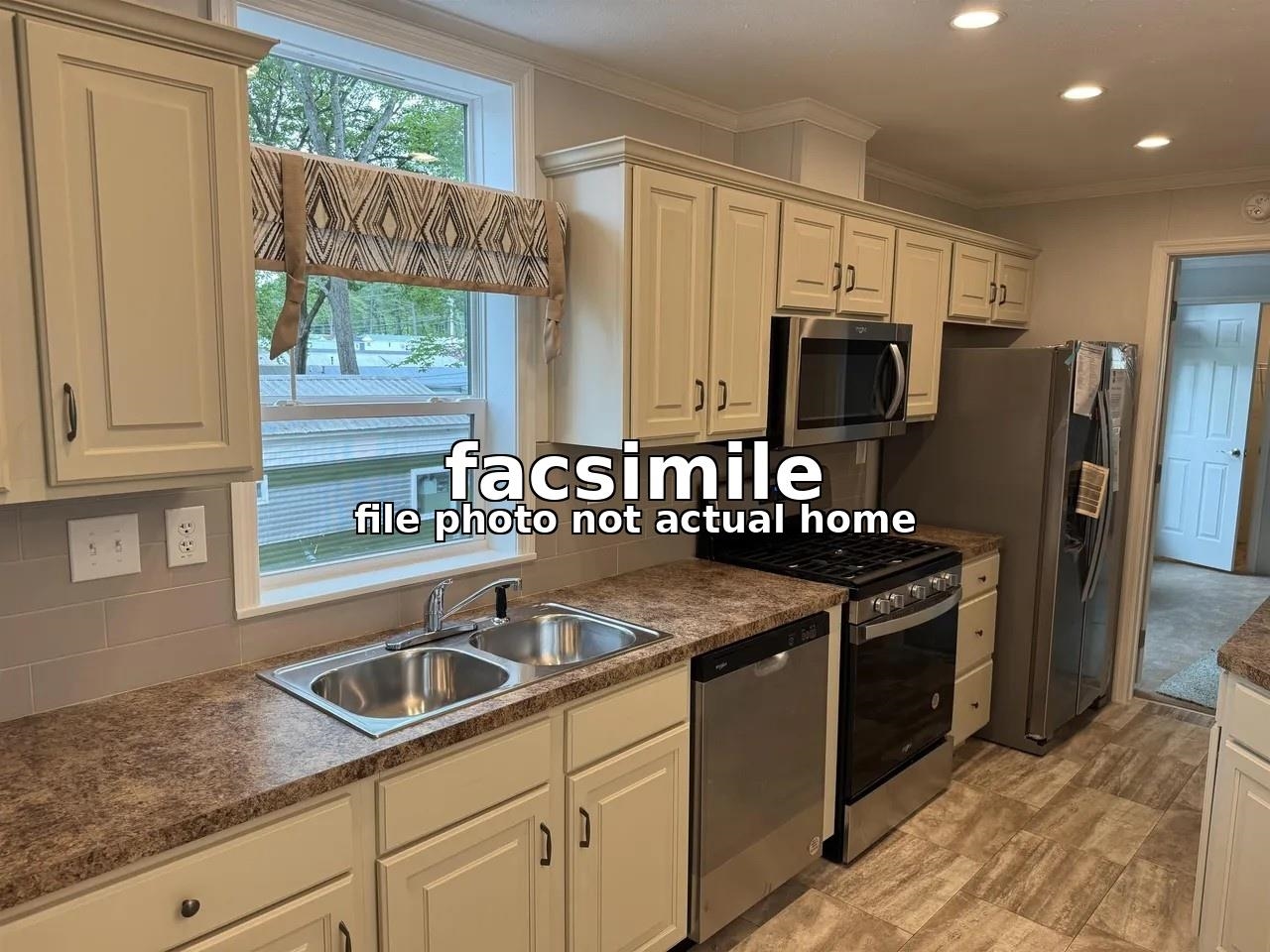 47 Windy Acres Pk, Charlestown, NH 03603